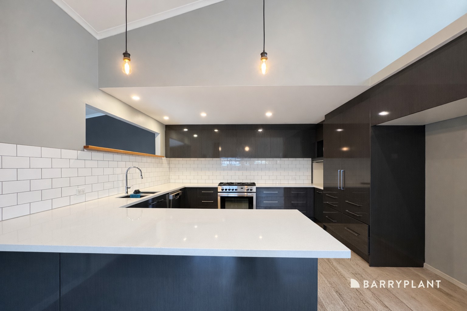 28 Hilltop Avenue, Bunyip, VIC 3815, Bunyip - Thumbnail 2