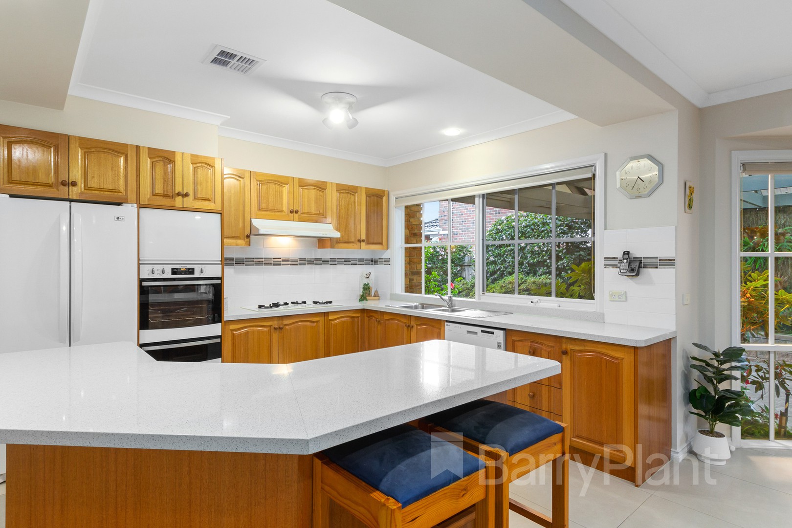 28 Jessica Close, Wantirna South, VIC 3152, Wantirna South - Thumbnail 3