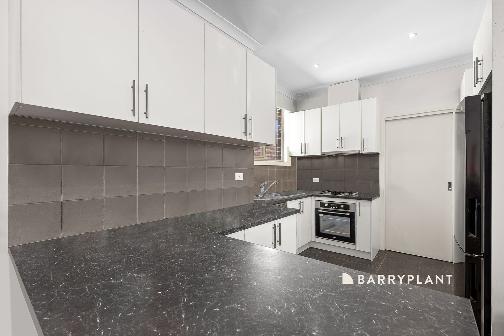 28 Keerok Avenue, Seaford, VIC 3198, Seaford - Thumbnail 3