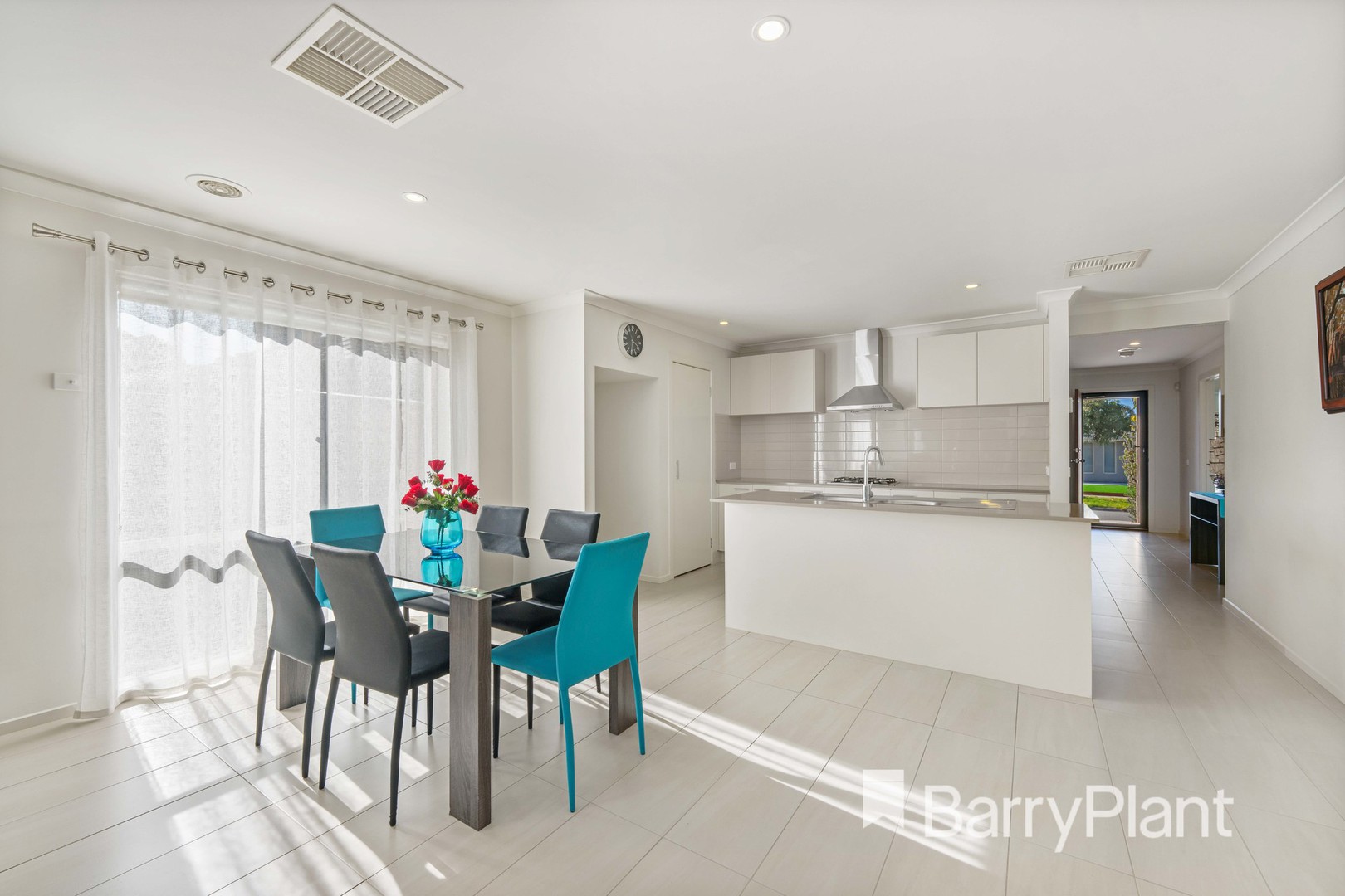 28 Kurrali Crescent, Werribee, VIC 3030, Werribee - Thumbnail 8