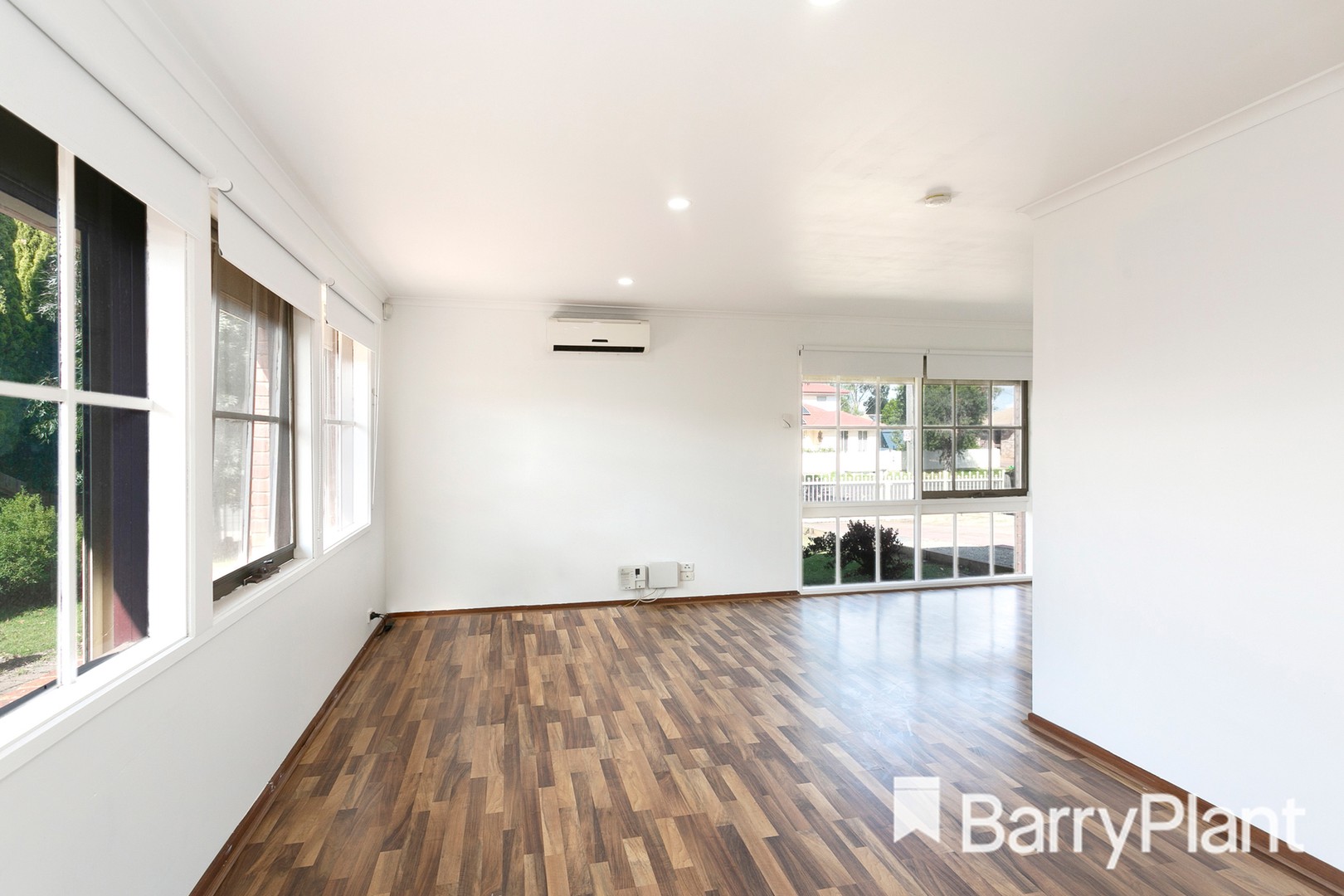 28 Kurunjang Drive, Kurunjang, VIC 3337, Kurunjang - Thumbnail 2