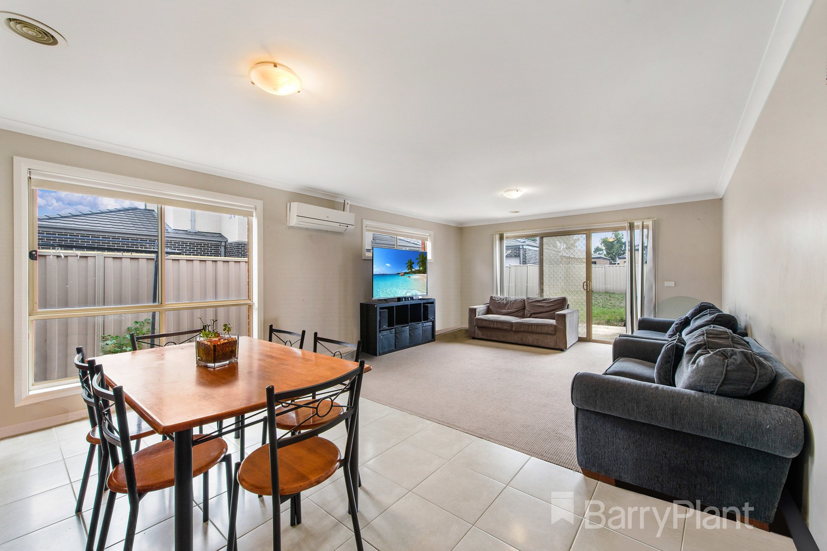 28 Lady Penrhyn Drive, Melton West, VIC 3337, Harkness - Thumbnail 4