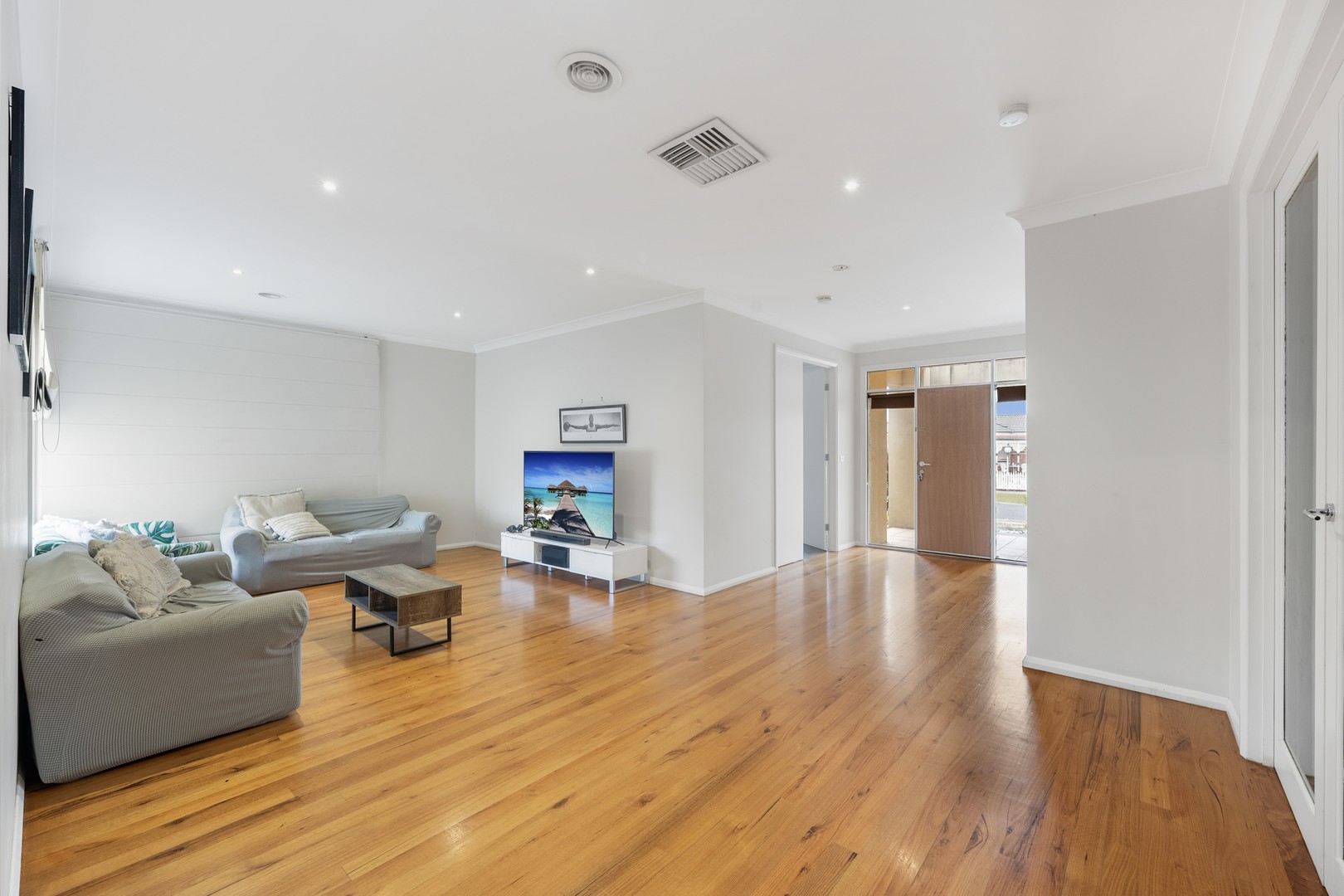 28 Langmore Drive, Hillside, VIC 3037, Hillside - Thumbnail 2