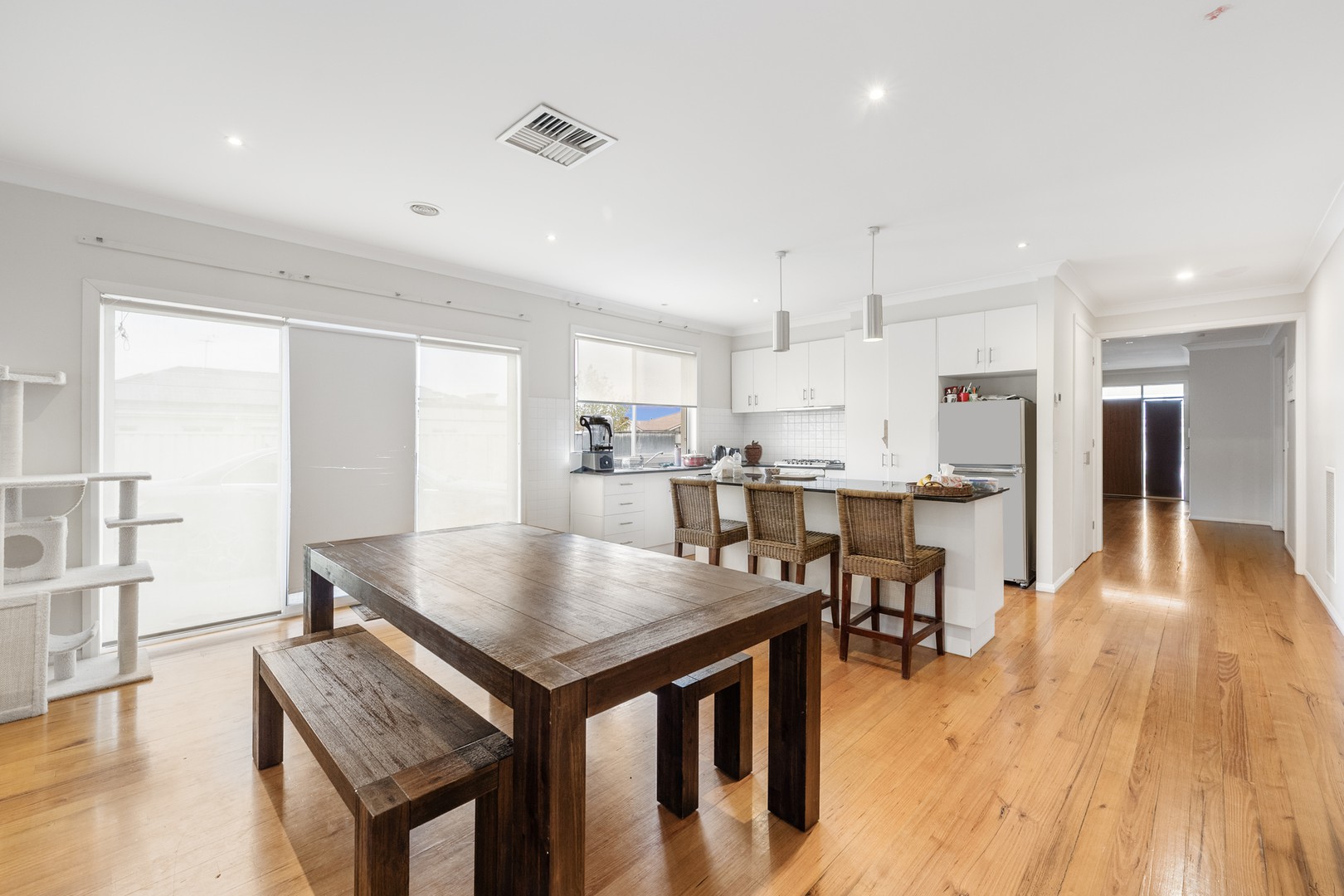 28 Langmore Drive, Hillside, VIC 3037, Hillside - Thumbnail 4