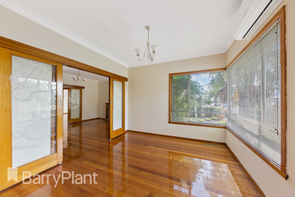 28 Larkspur Drive, St Albans, VIC 3021, St Albans - Thumbnail 3