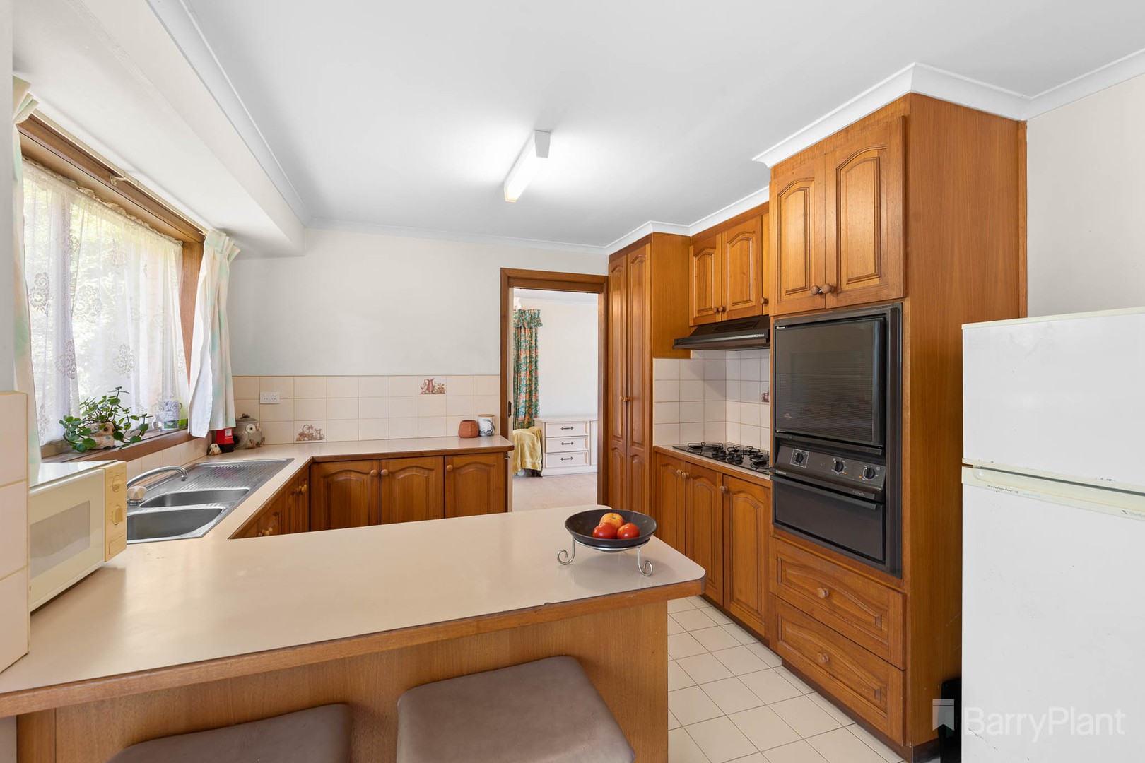 28 Lawrence Drive, Berwick, VIC 3806, Berwick - Thumbnail 4