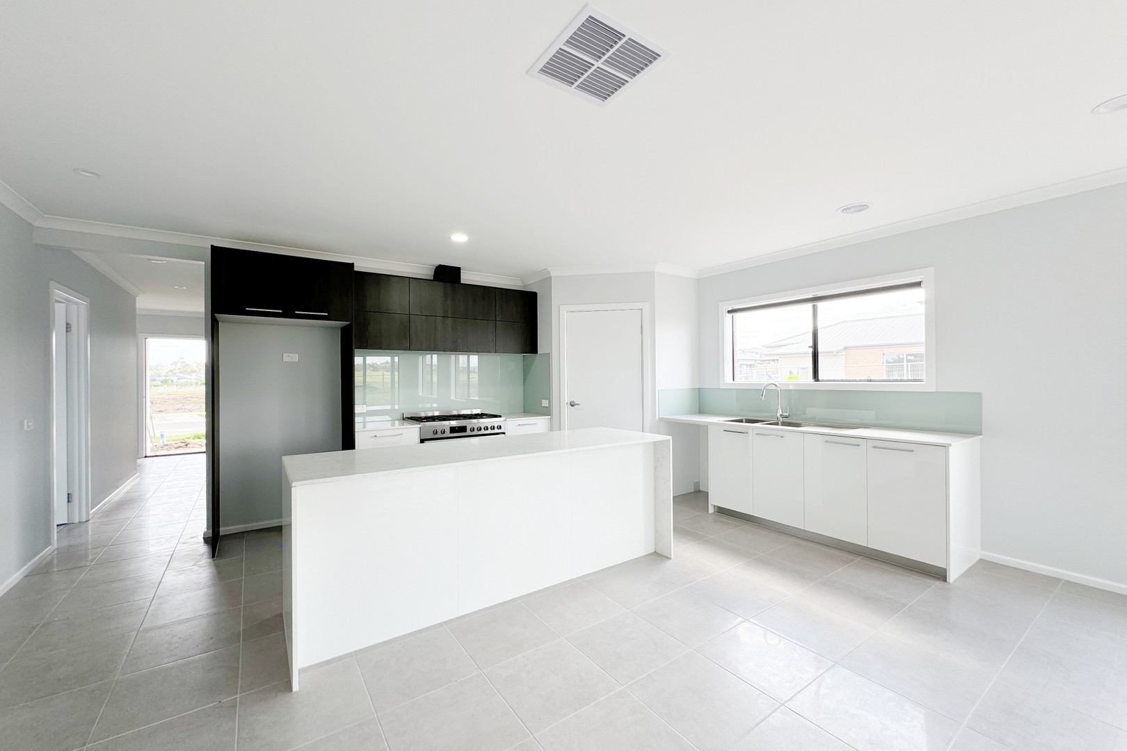 28 Lunn Street, Officer, VIC 3809, Officer - Thumbnail 4