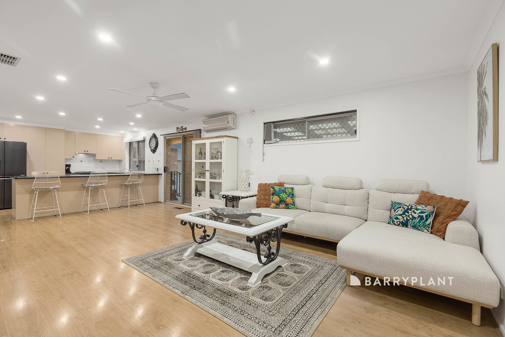 28 Madison Avenue, Narre Warren, VIC 3805, Narre Warren - Thumbnail 3