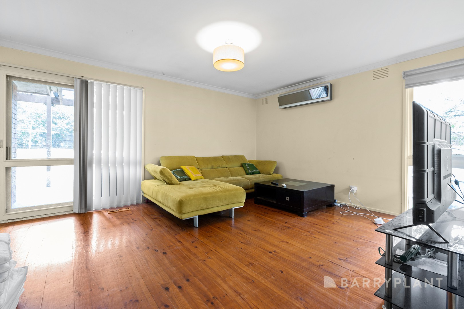 28 Mahon Crescent, Narre Warren, VIC 3805, Narre Warren - Thumbnail 3