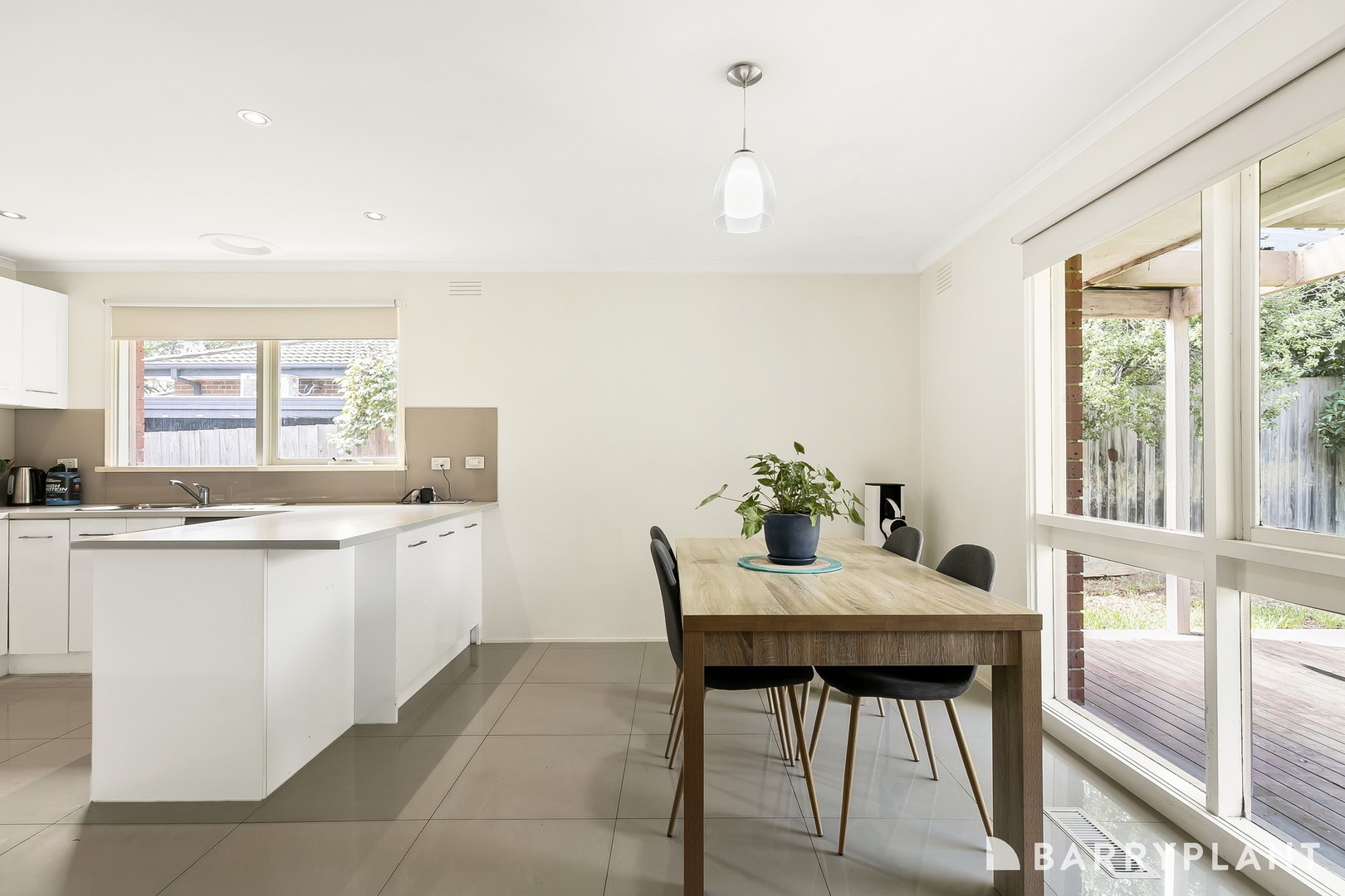 28 Mahon Crescent, Narre Warren, VIC 3805, Narre Warren - Thumbnail 4