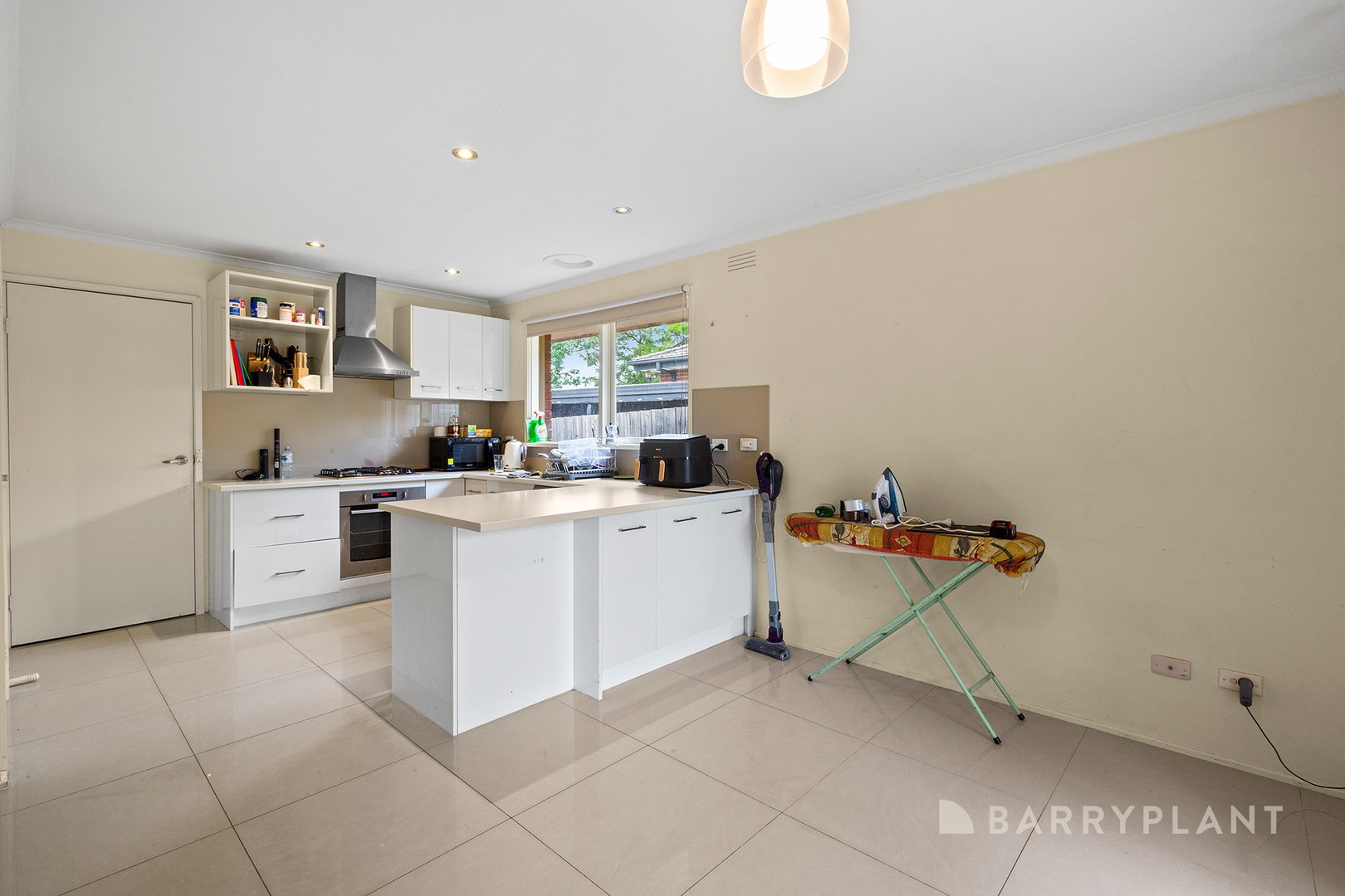 28 Mahon Crescent, Narre Warren, VIC 3805, Narre Warren - Thumbnail 5