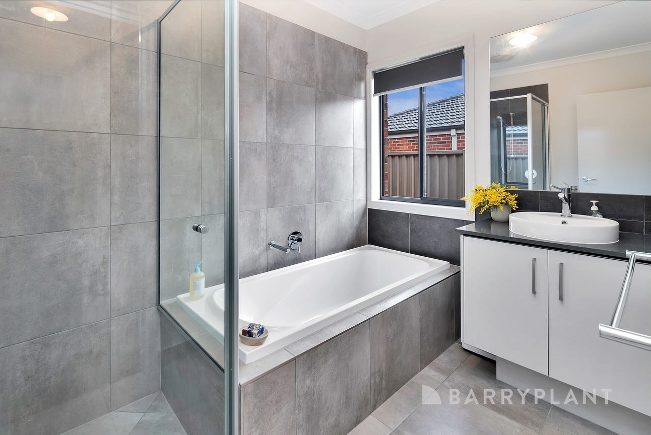 28 Majestic Way, Winter Valley, VIC 3358, Winter Valley - Thumbnail 3