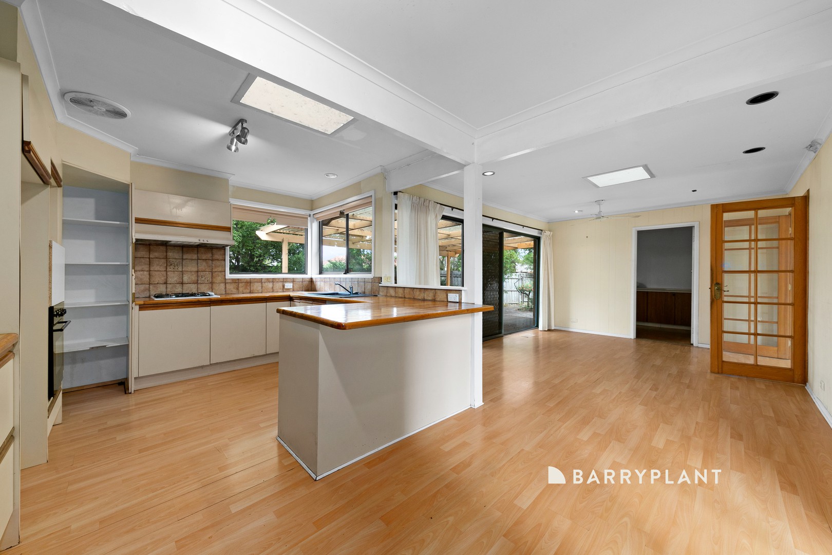 28 Margaret Street, Berwick, VIC 3806, Berwick - Thumbnail 2