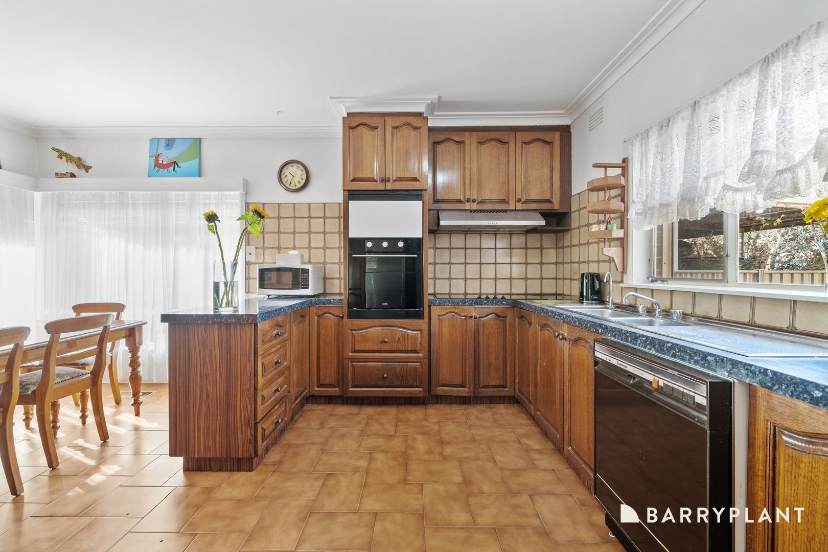 28 Meager Street, Deer Park, VIC 3023, Deer Park - Thumbnail 6