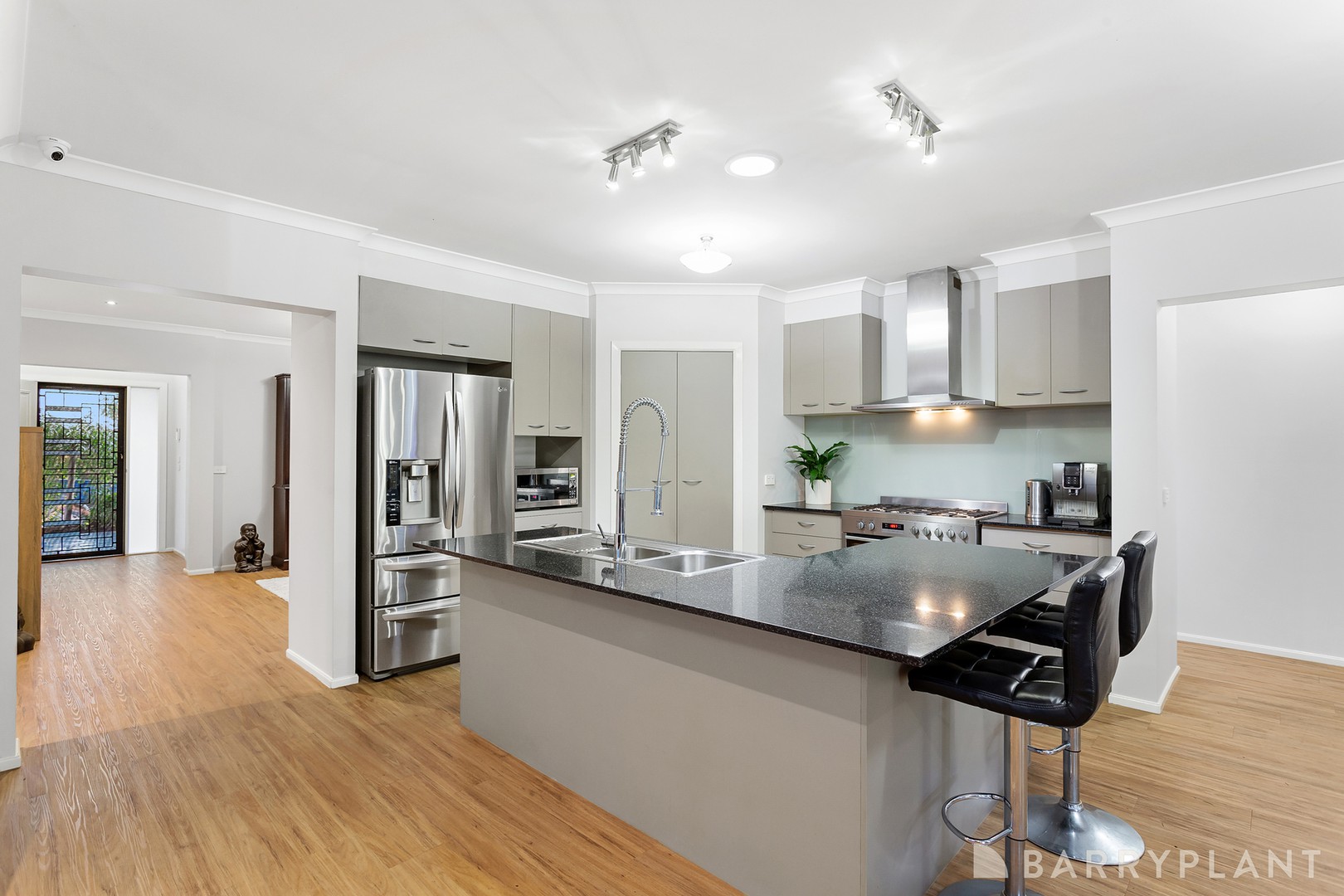 28 Midland Road, Doreen, VIC 3754, Doreen - Thumbnail 2