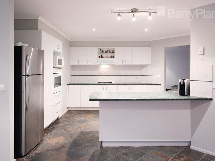 28 Mulberry Pass, Craigieburn, VIC 3064, Craigieburn - Thumbnail 2