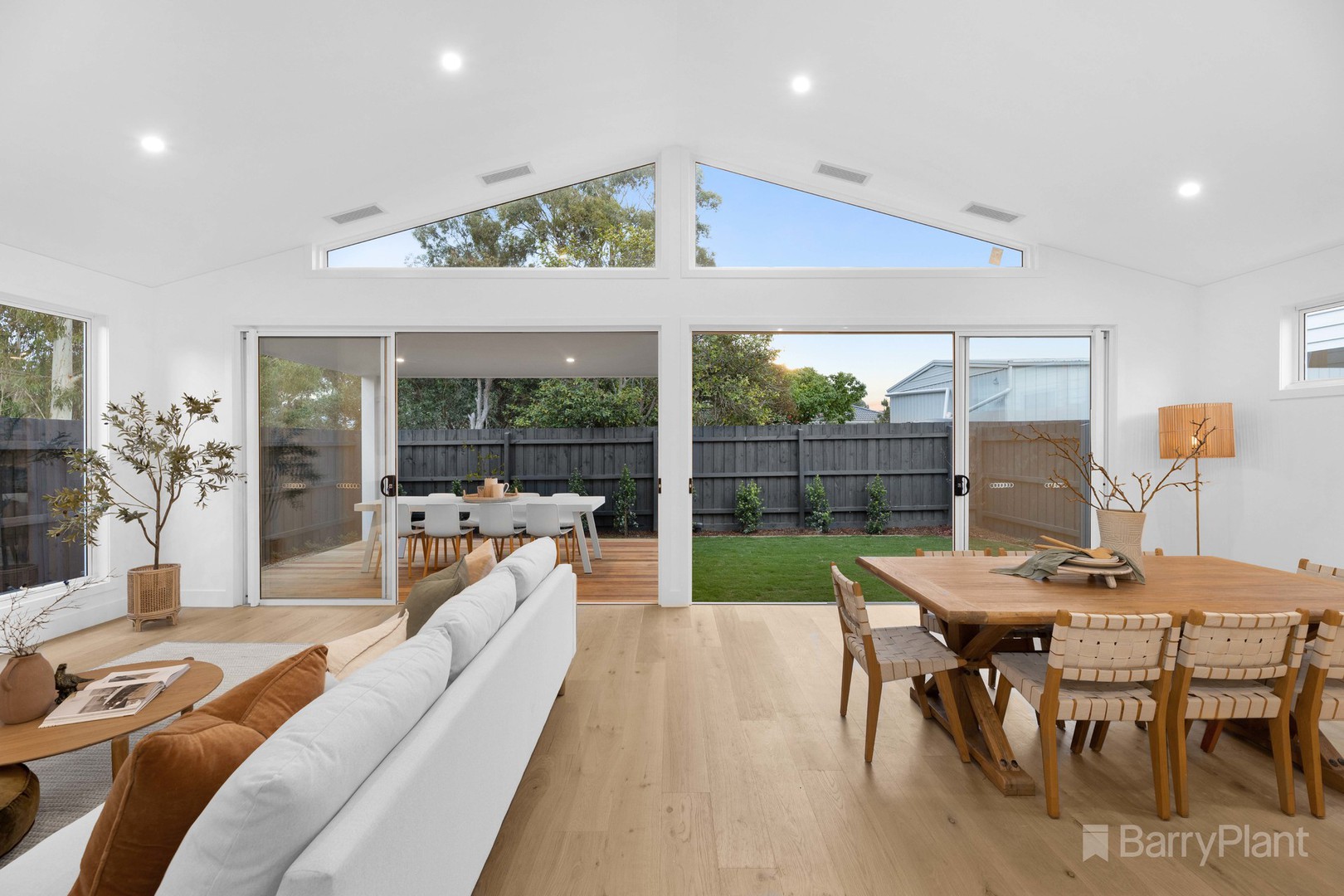 28 Parrs Road, Croydon, VIC 3136, Croydon - Thumbnail 2
