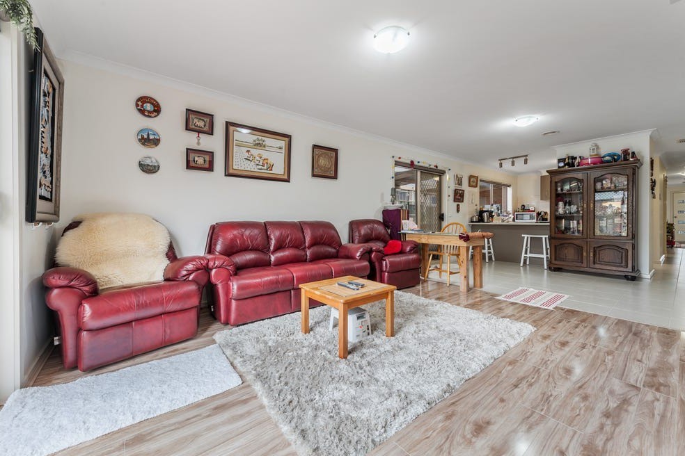 28 Peveril Avenue, Derrimut, VIC 3026, Derrimut - Thumbnail 5