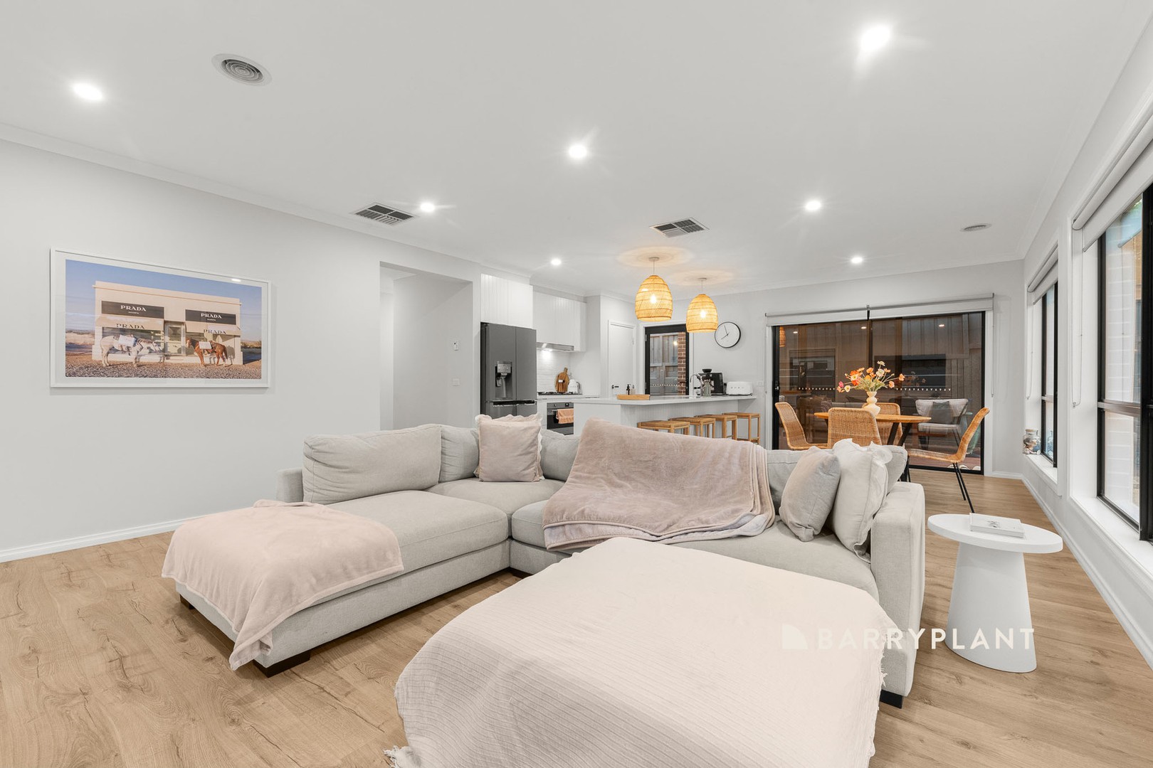 28 Phar Lap Avenue, Officer, VIC 3809, Officer - Thumbnail 5