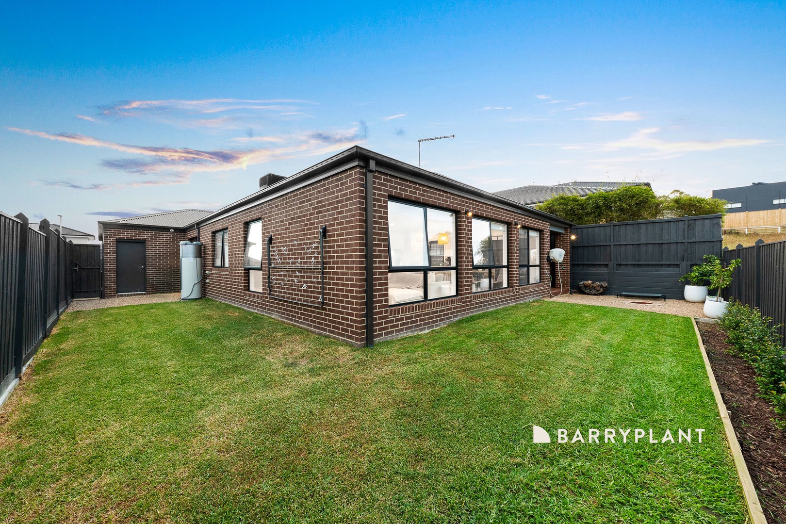 28 Phar Lap Avenue, Officer, VIC 3809, Officer - Thumbnail 8