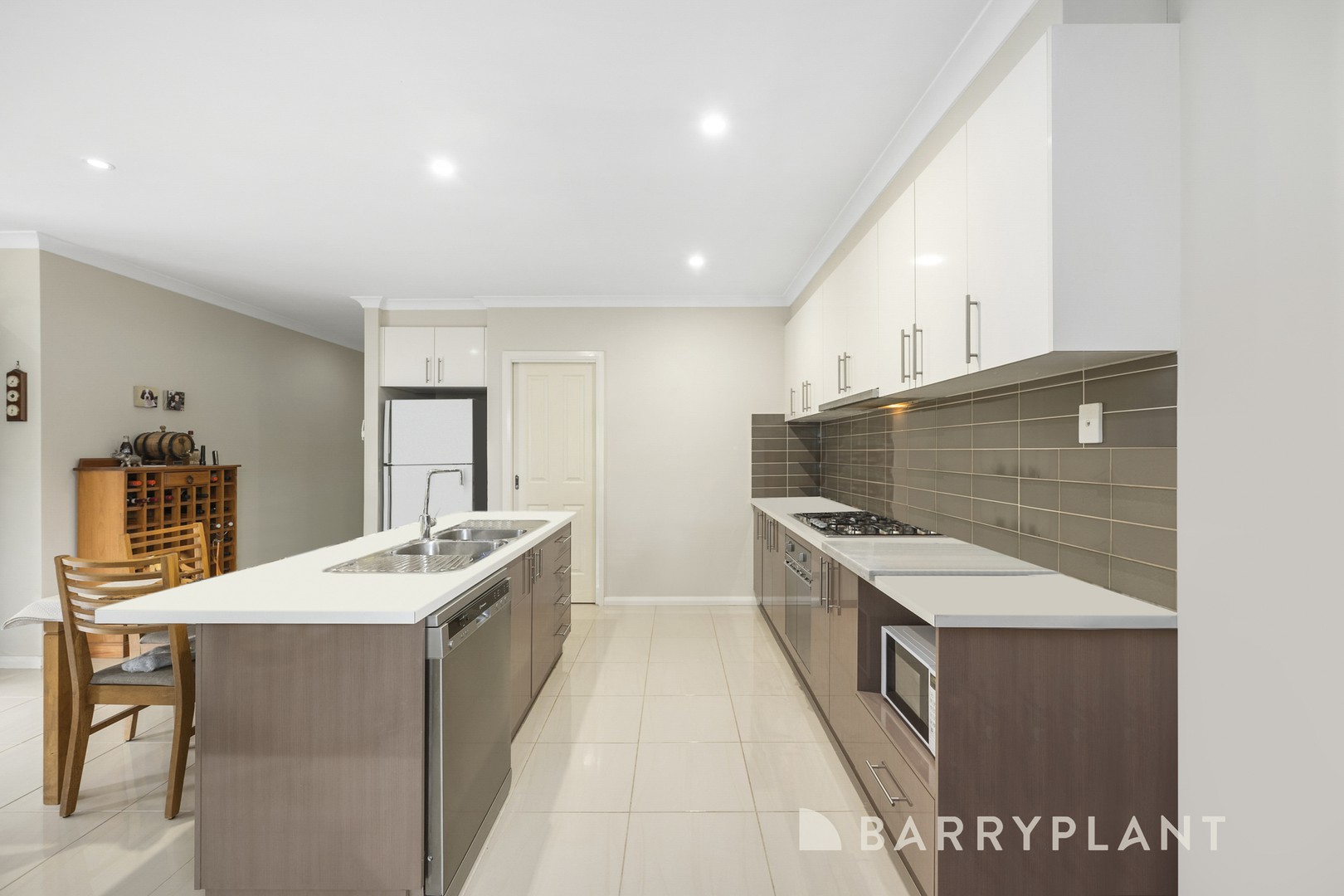 28 Pittos Avenue, Brookfield, VIC 3338, Brookfield - Thumbnail 2
