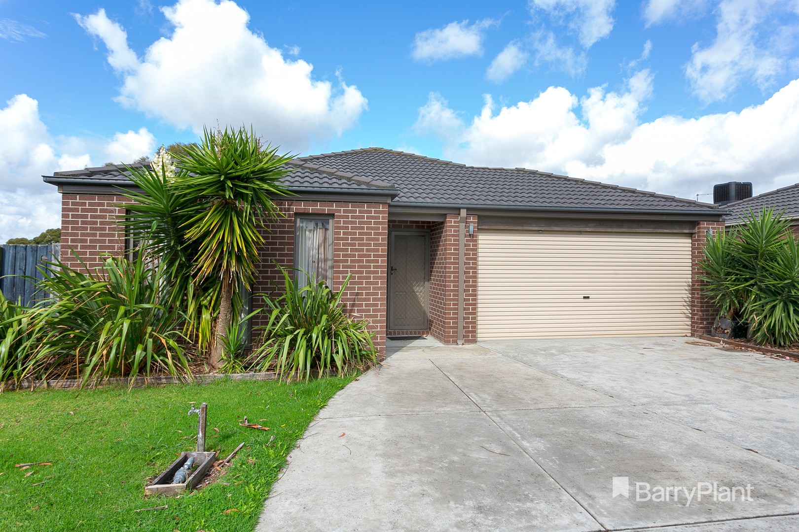 28 Pomegranate Way, Pakenham, VIC 3810, Pakenham - Thumbnail 2