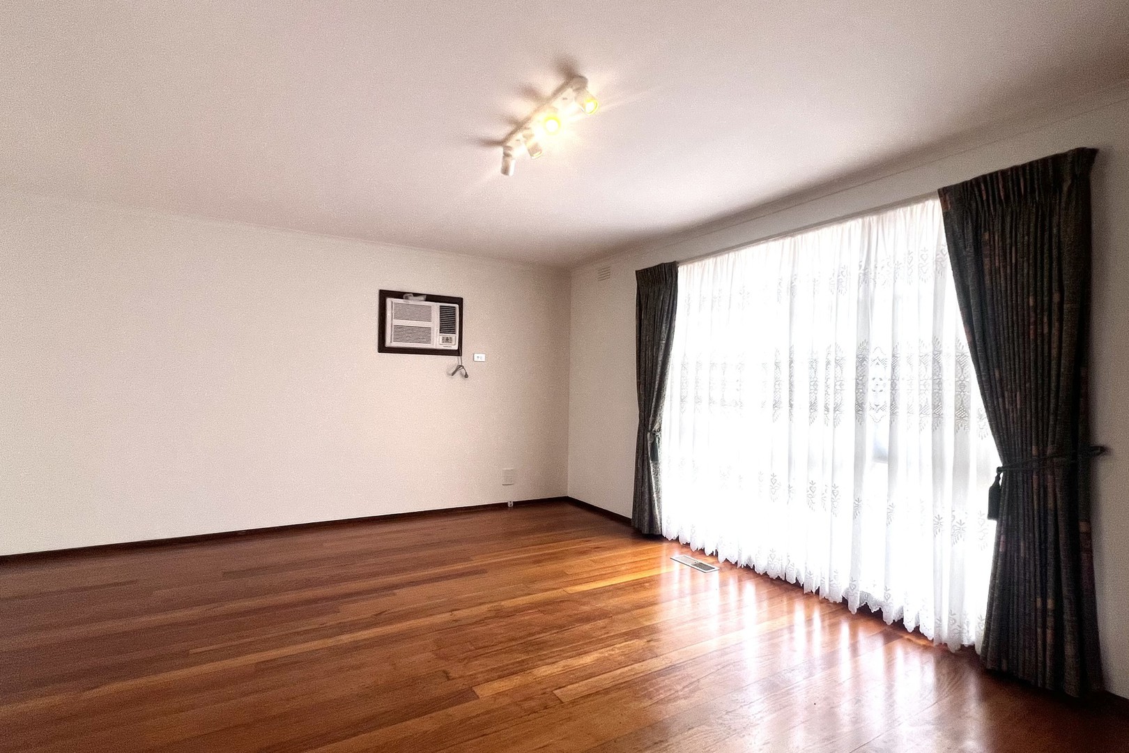28 Pottenger Way, St Albans, VIC 3021, St Albans - Thumbnail 7