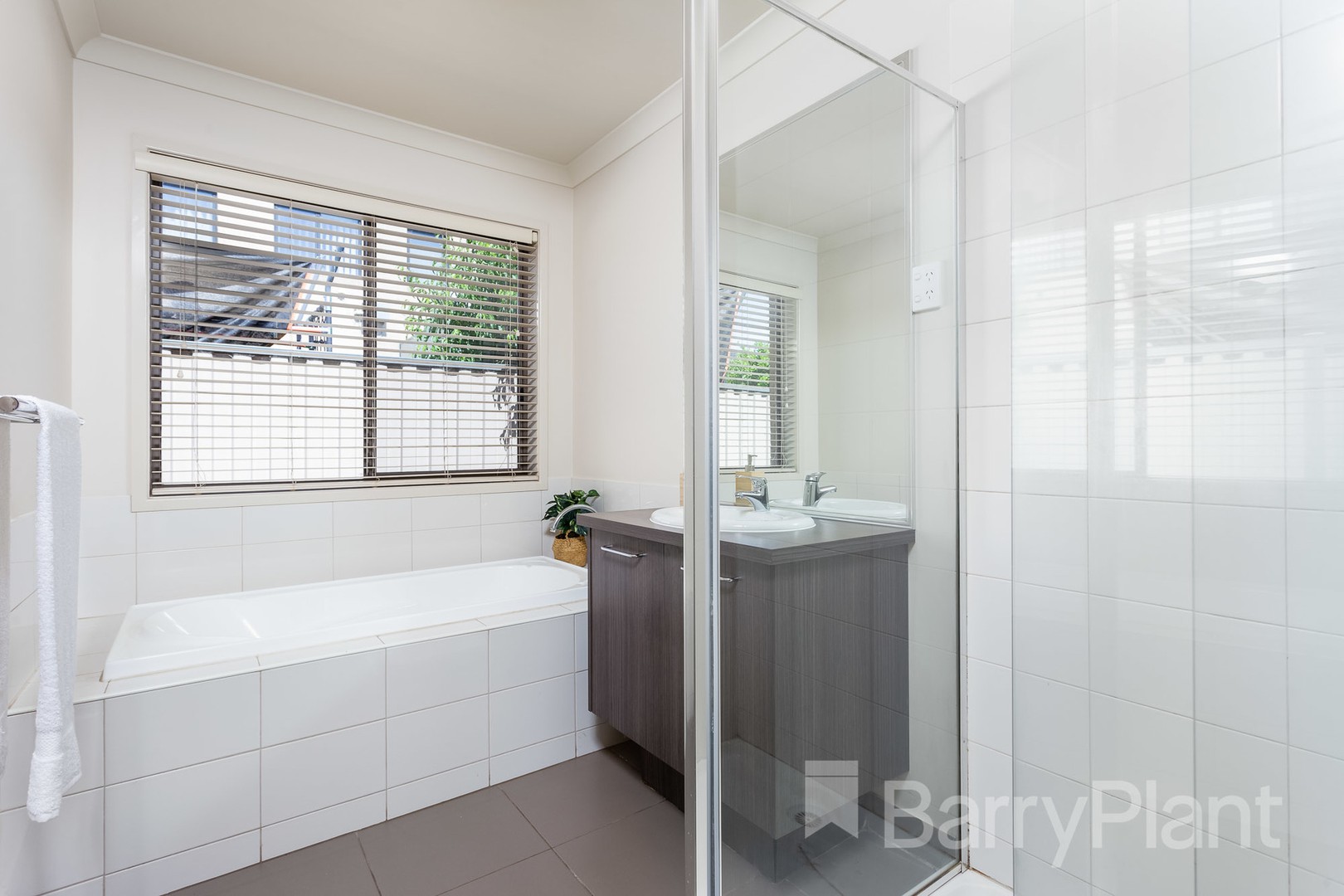 28 Rivulet Drive, Point Cook, VIC 3030, Point Cook - Thumbnail 7