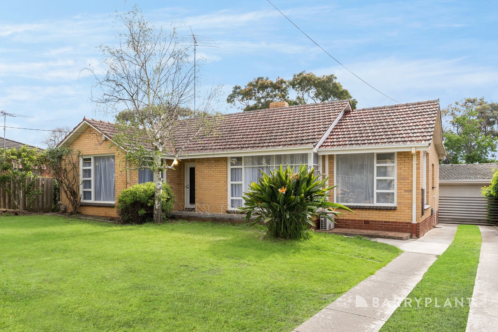 28 Roberts Road, Belmont - Image 1