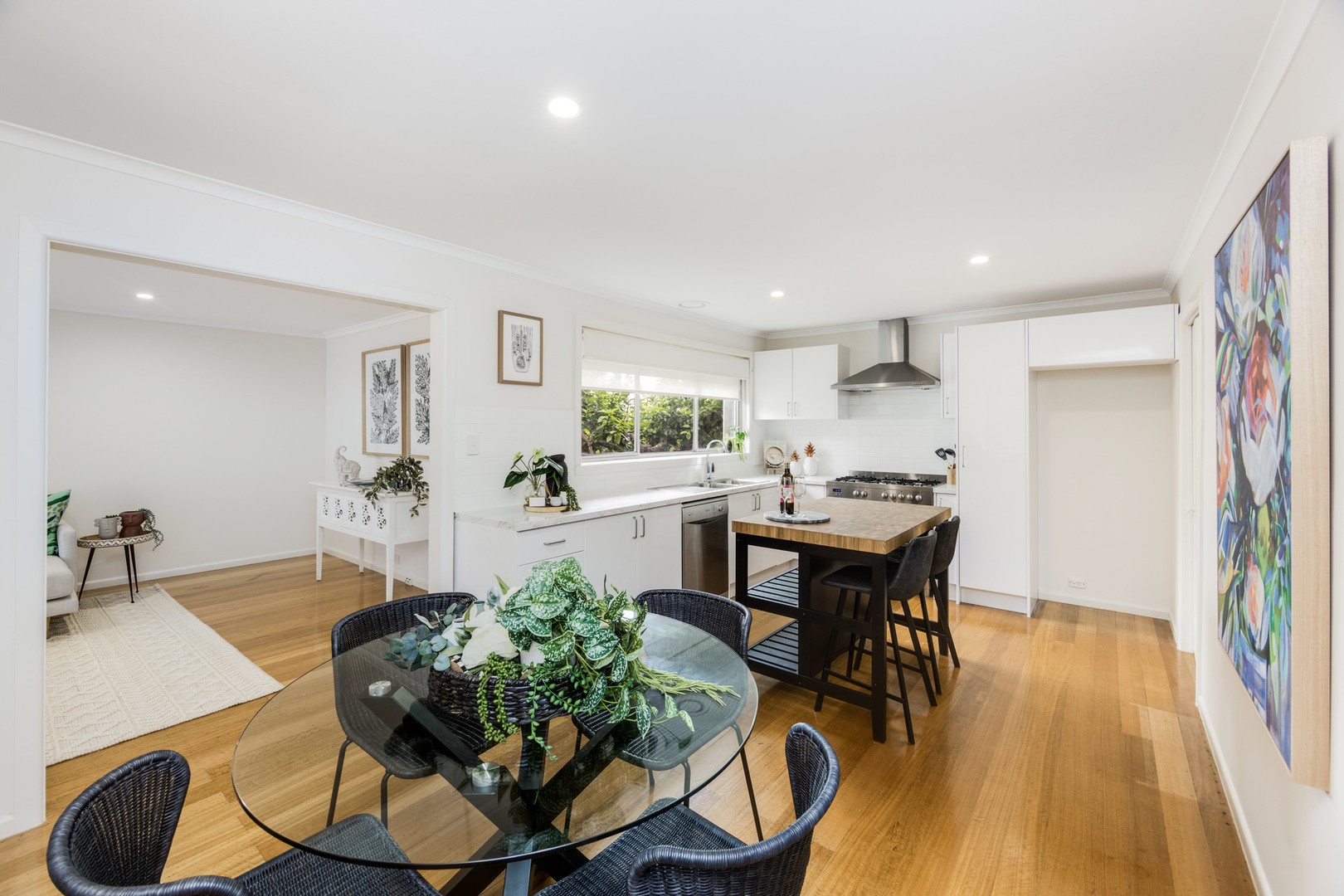 28 Rodbrough Crescent, Corio, VIC 3214, Corio - Thumbnail 2