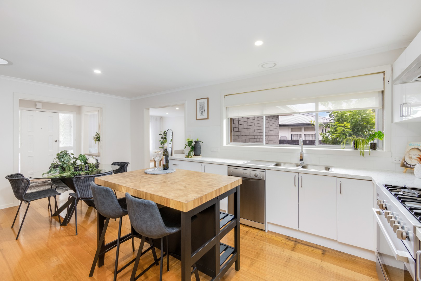 28 Rodbrough Crescent, Corio, VIC 3214, Corio - Thumbnail 3