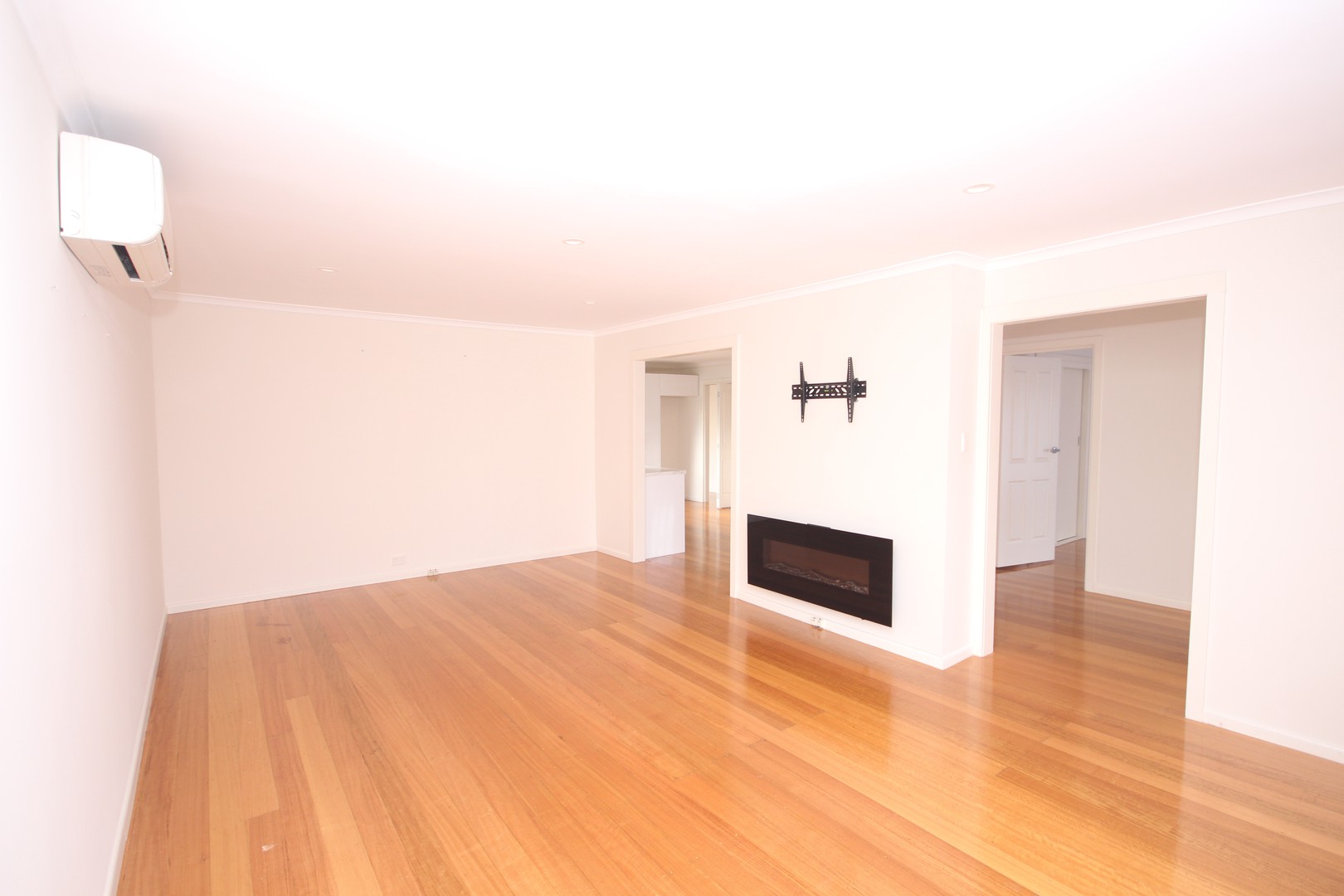 28 Rodbrough Crescent, Corio, VIC 3214, Corio - Thumbnail 3
