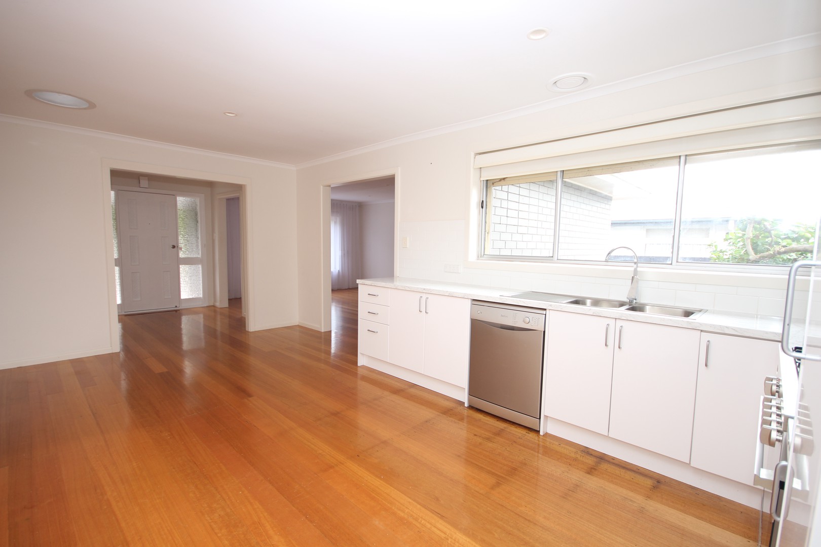 28 Rodbrough Crescent, Corio, VIC 3214, Corio - Thumbnail 5