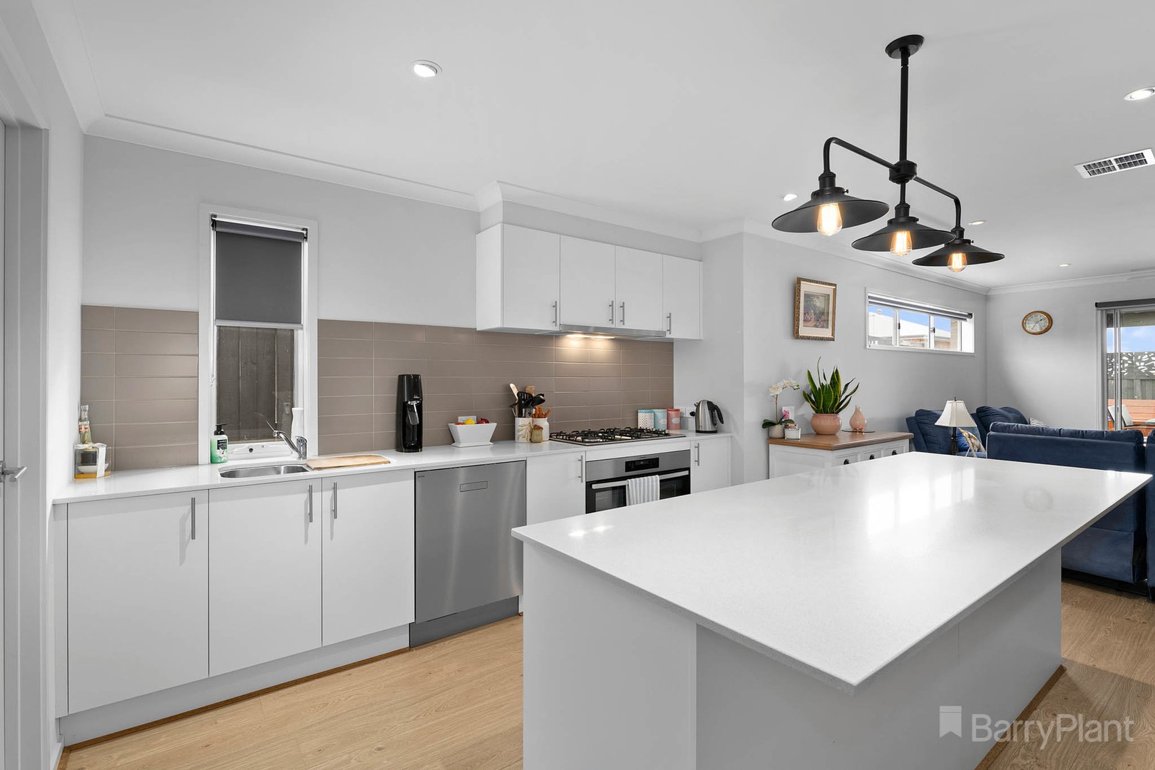 28 Sandymount DriveClyde North, VIC 3978, Clyde North - Thumbnail 6