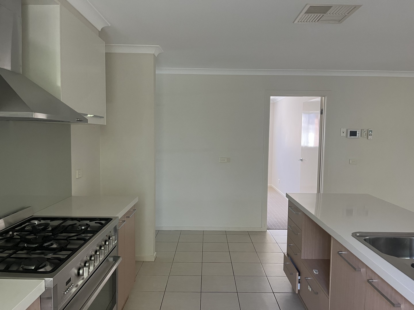 28 Savanna  Parade, Truganina, VIC 3029, Truganina - Thumbnail 4
