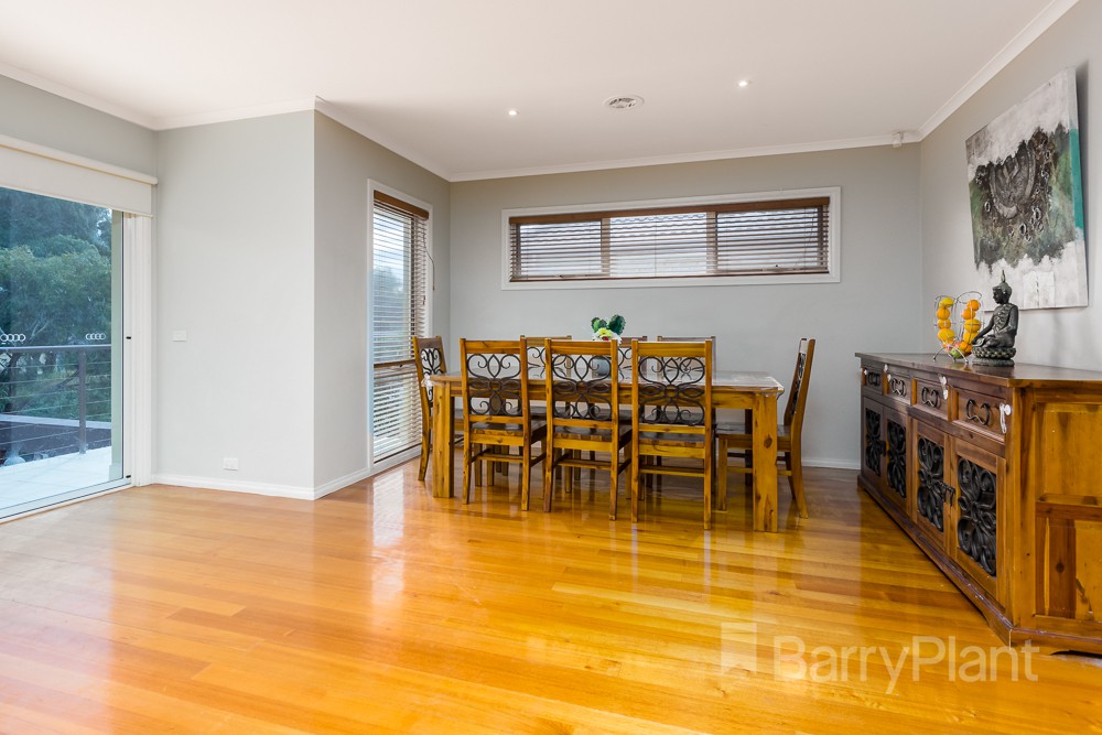 28 Scenic Drive, Sanctuary Lakes, VIC 3030, Sanctuary Lakes - Thumbnail 4