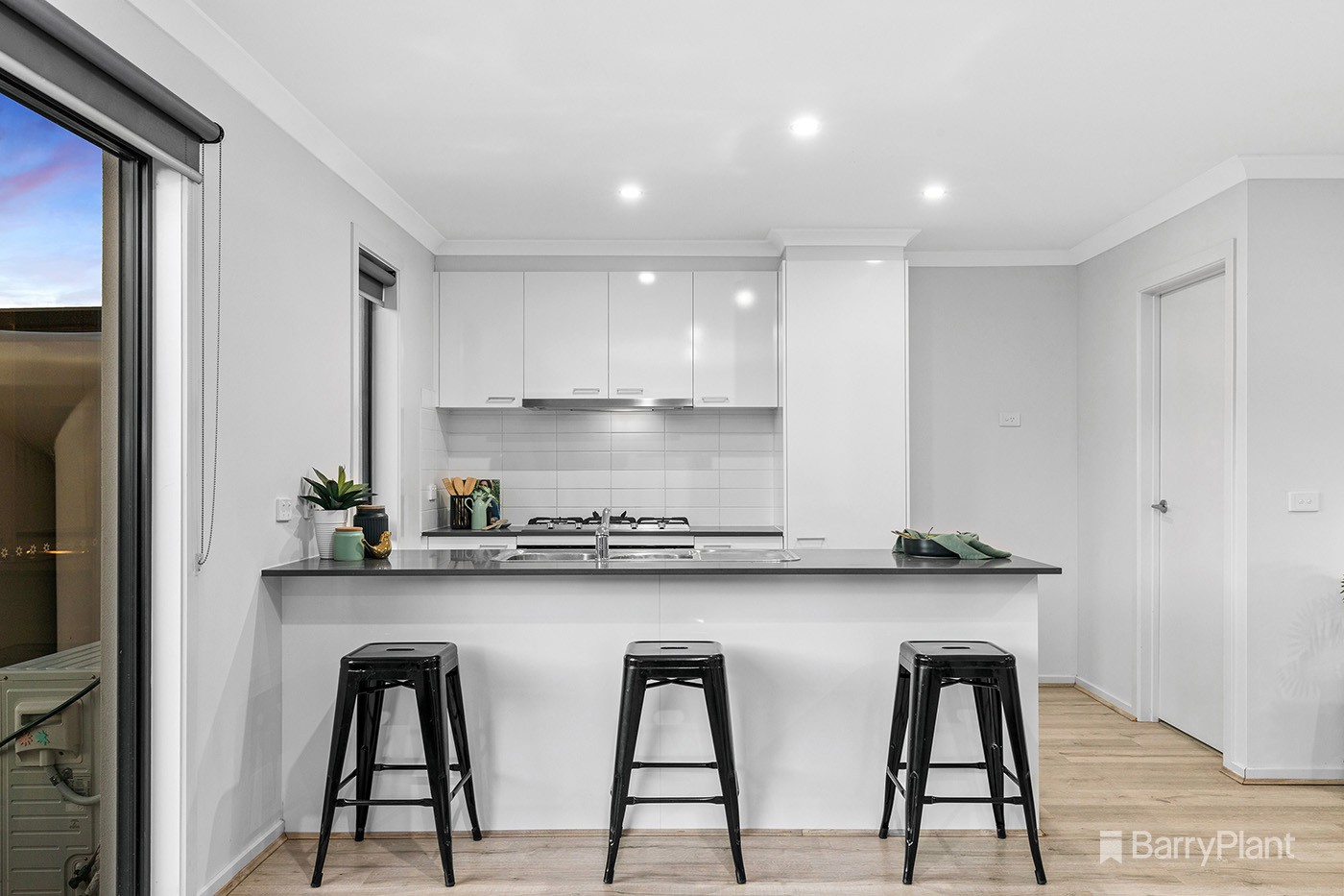 28 Sherwood Road, Chirnside Park, VIC 3116, Chirnside Park - Thumbnail 4