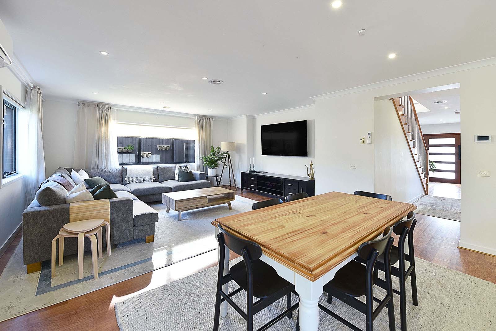 28 Taormina St, Greenvale, VIC 3059 - Thumbnail 2 - 25/06/2026