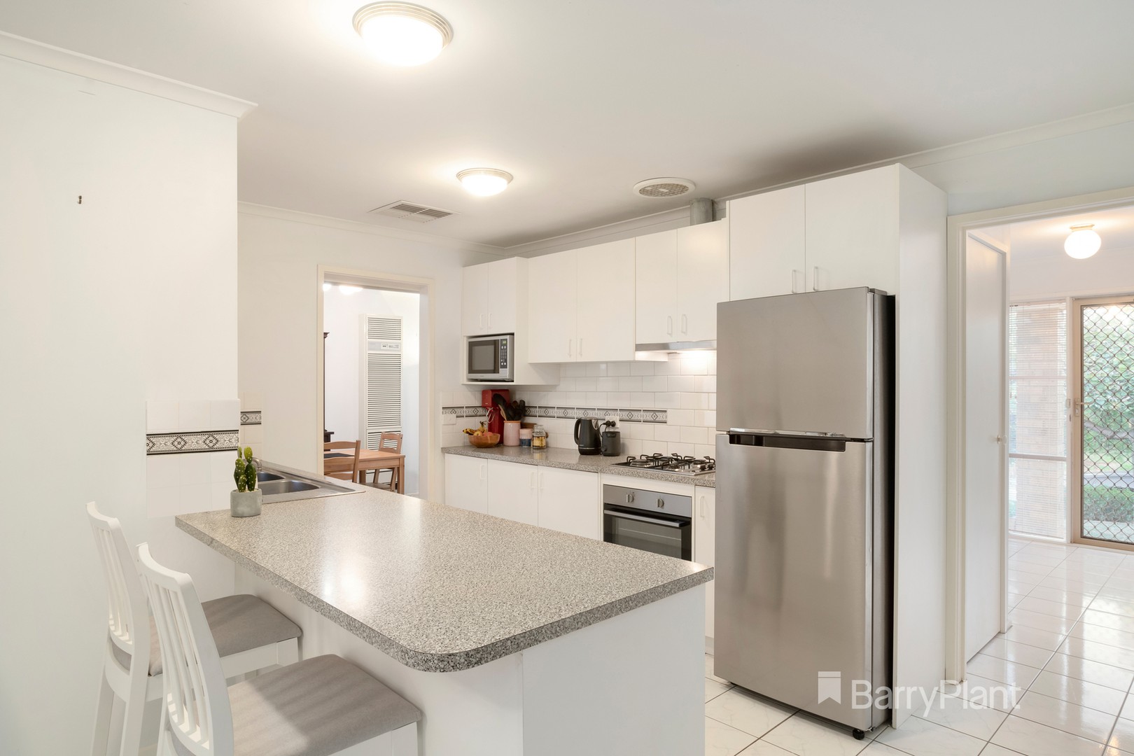 28 The Circuit, Lilydale, VIC 3140, Lilydale - Thumbnail 2