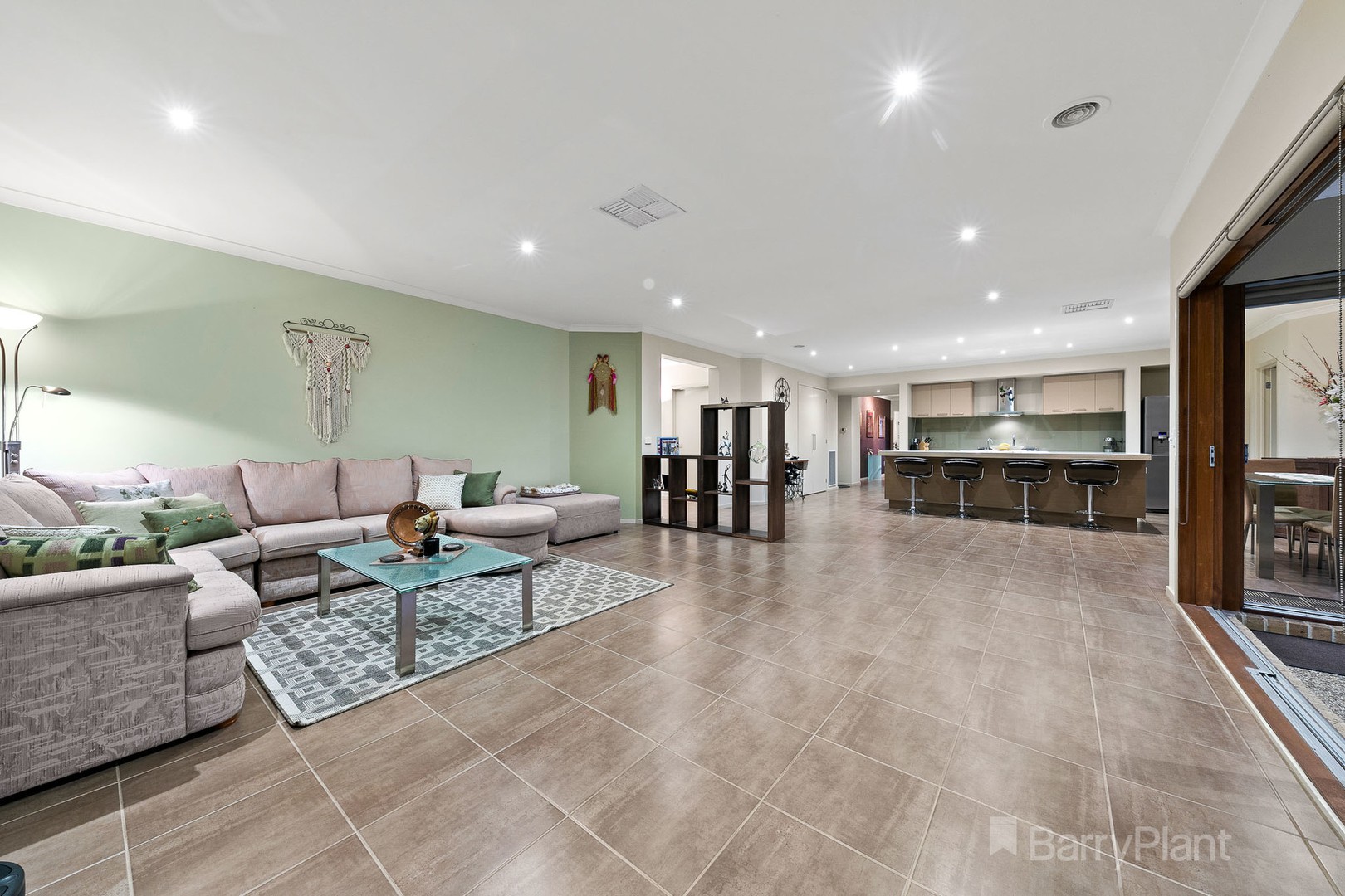 28 The Springs Close, Narre Warren South, VIC 3805, Narre Warren South - Thumbnail 2