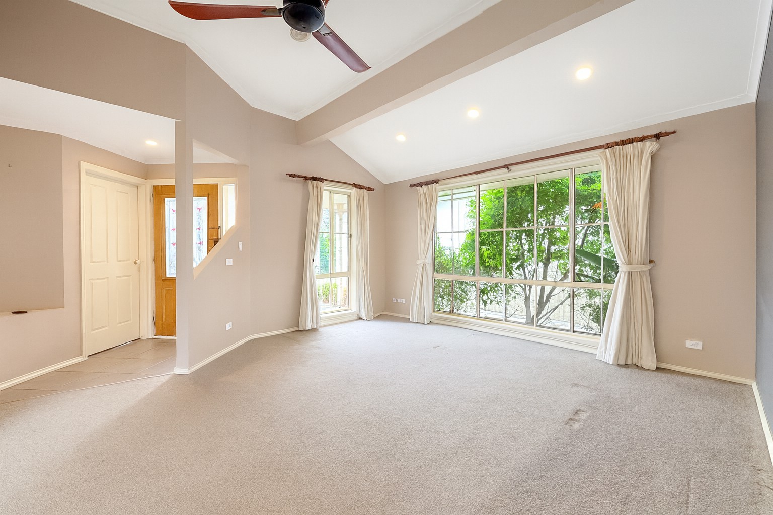 28 Thomas Place, Pakenham, VIC 3810, Pakenham - Thumbnail 4