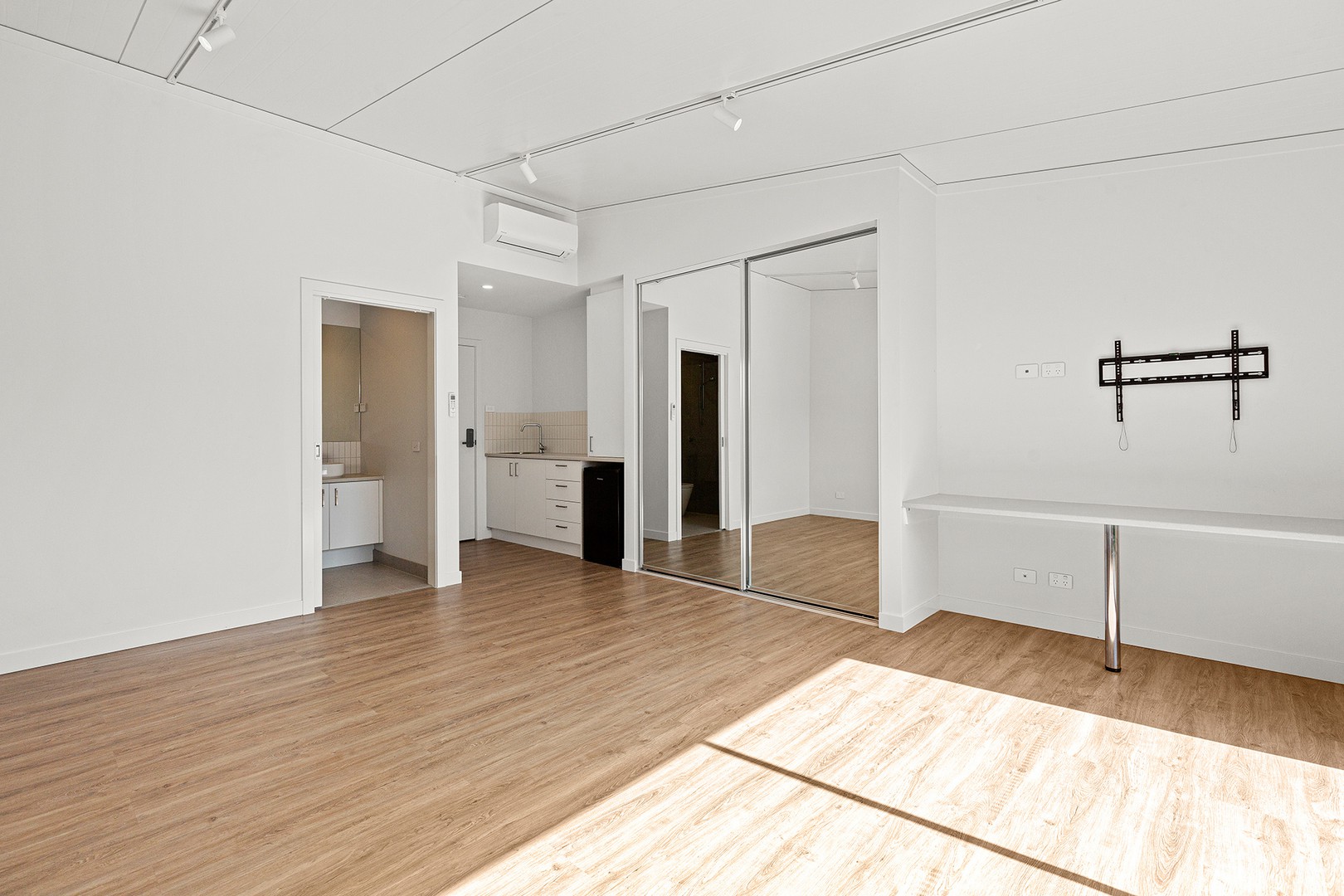 28 Thomas Street, Baxter, VIC 3911 - Thumbnail 2 - 06/05/2025