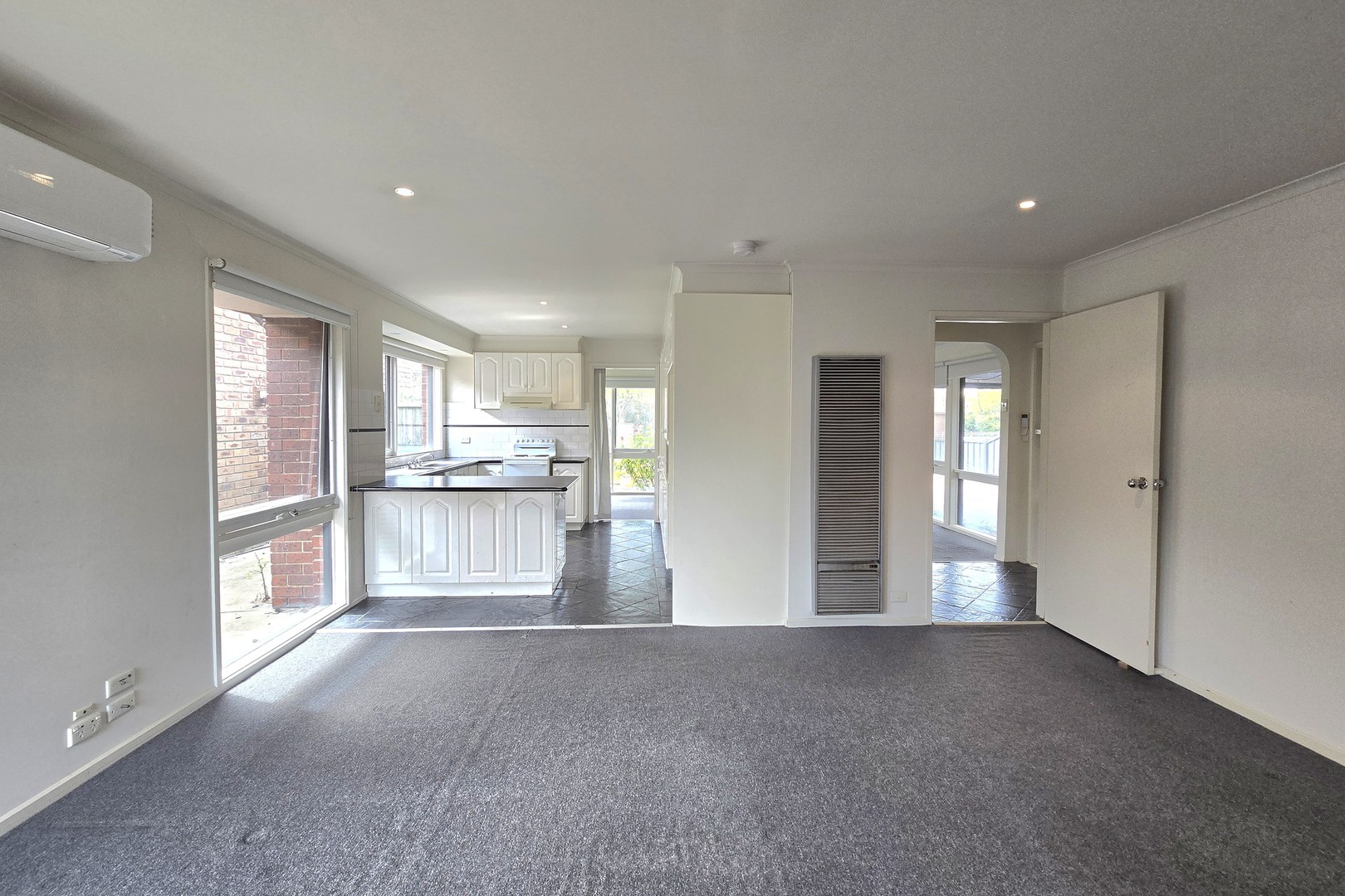 28 Valewood Drive, Kealba, VIC 3021 - Thumbnail 2 - 22/10/2025