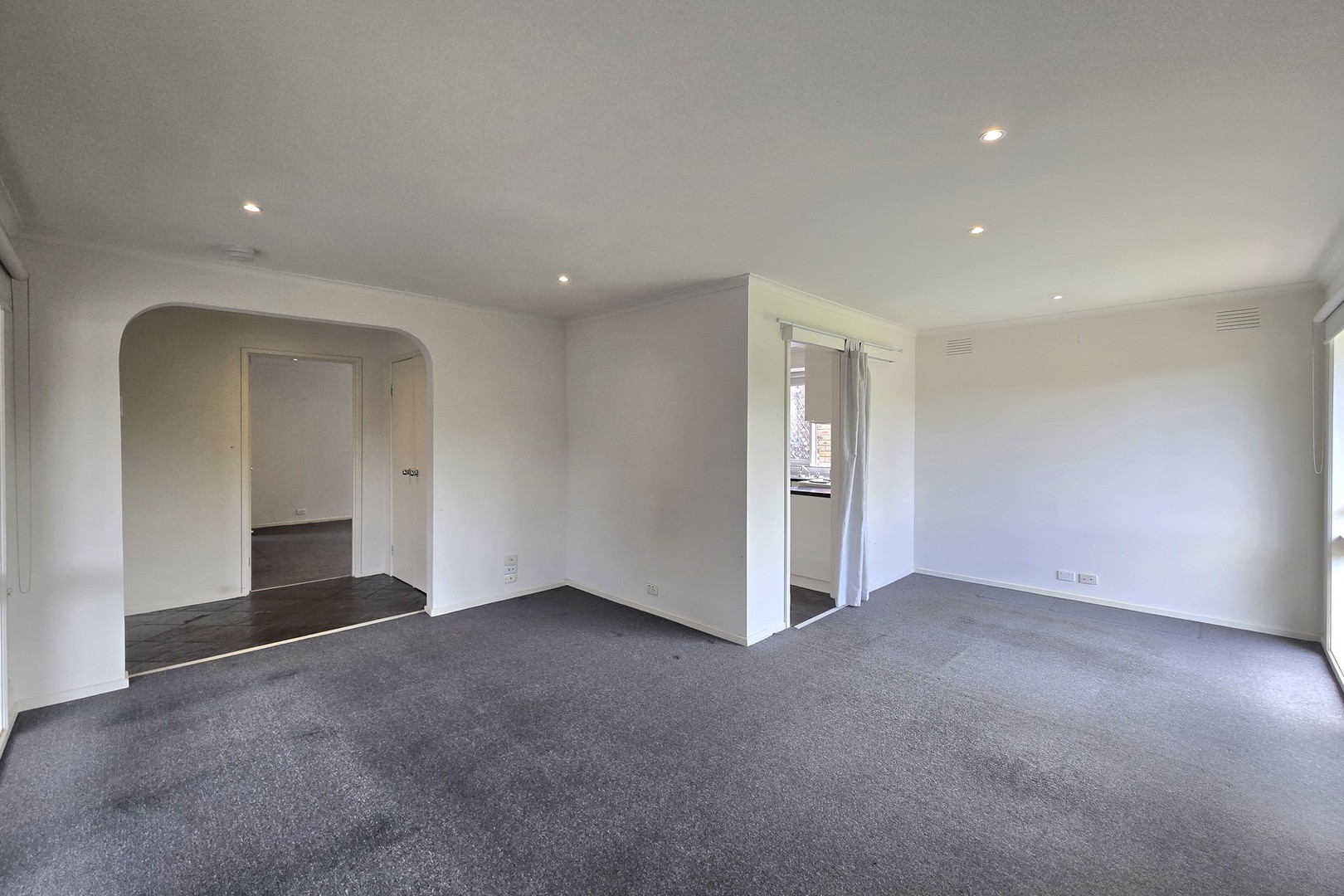 28 Valewood Drive, Kealba, VIC 3021, Kealba - Thumbnail 4