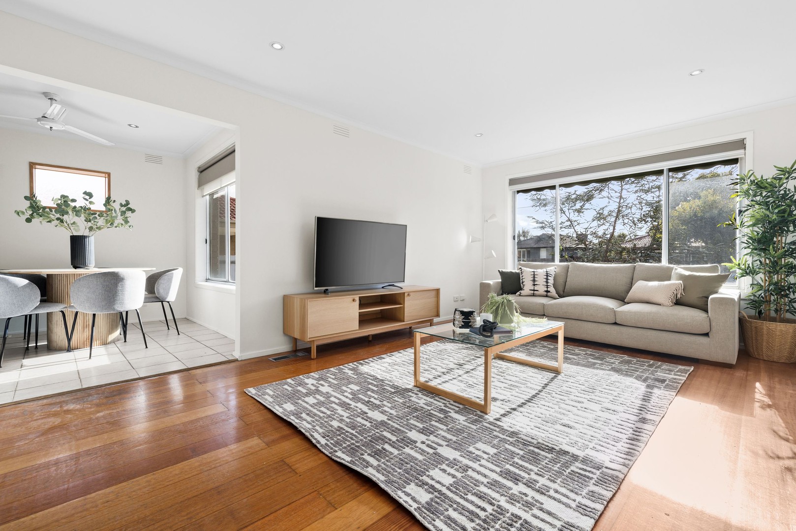 28 Vaucluse Avenue, Gladstone Park, VIC 3043, Gladstone Park - Thumbnail 3