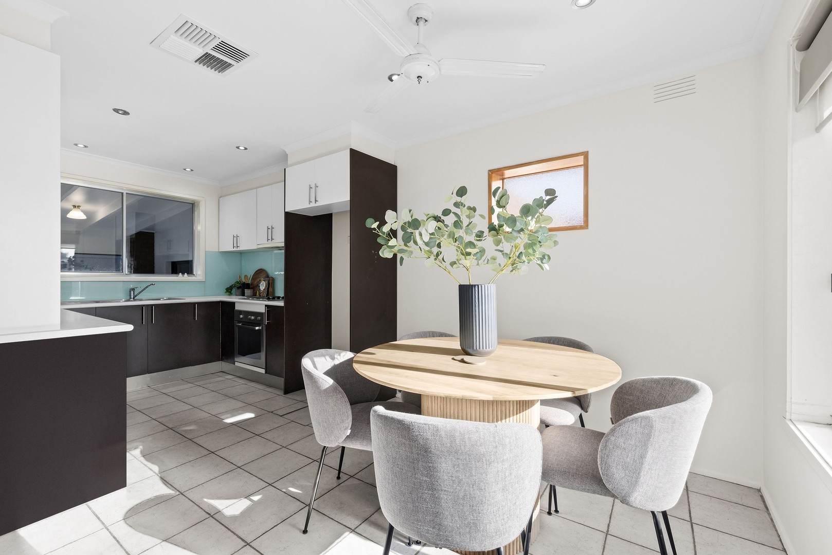28 Vaucluse Avenue, Gladstone Park, VIC 3043, Gladstone Park - Thumbnail 5