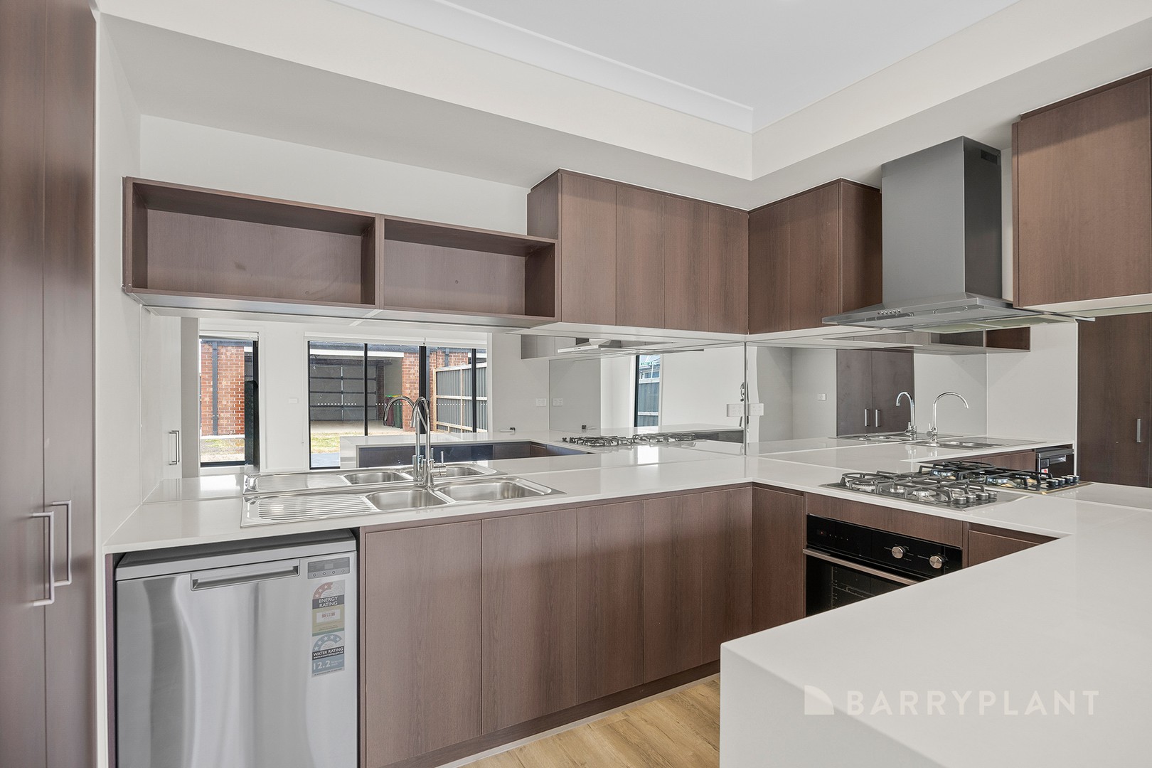 28 Verbena Boulevard, Clyde, VIC 3978, Clyde - Thumbnail 2