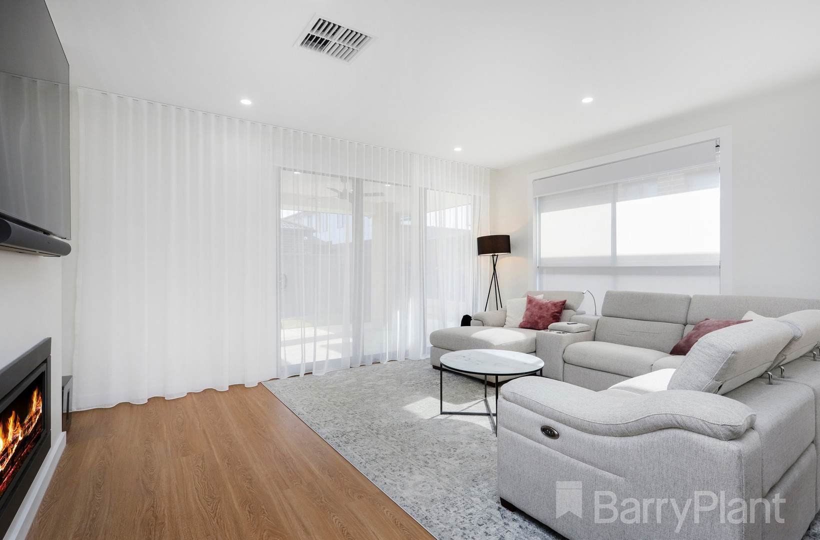 28 Verdant Avenue, Greenvale, VIC 3059, Greenvale - Thumbnail 2