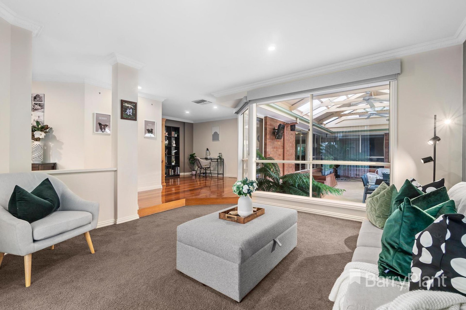 28 Wagstaff Drive, Mill Park, VIC 3082 - Thumbnail 2 - 04/05/2022