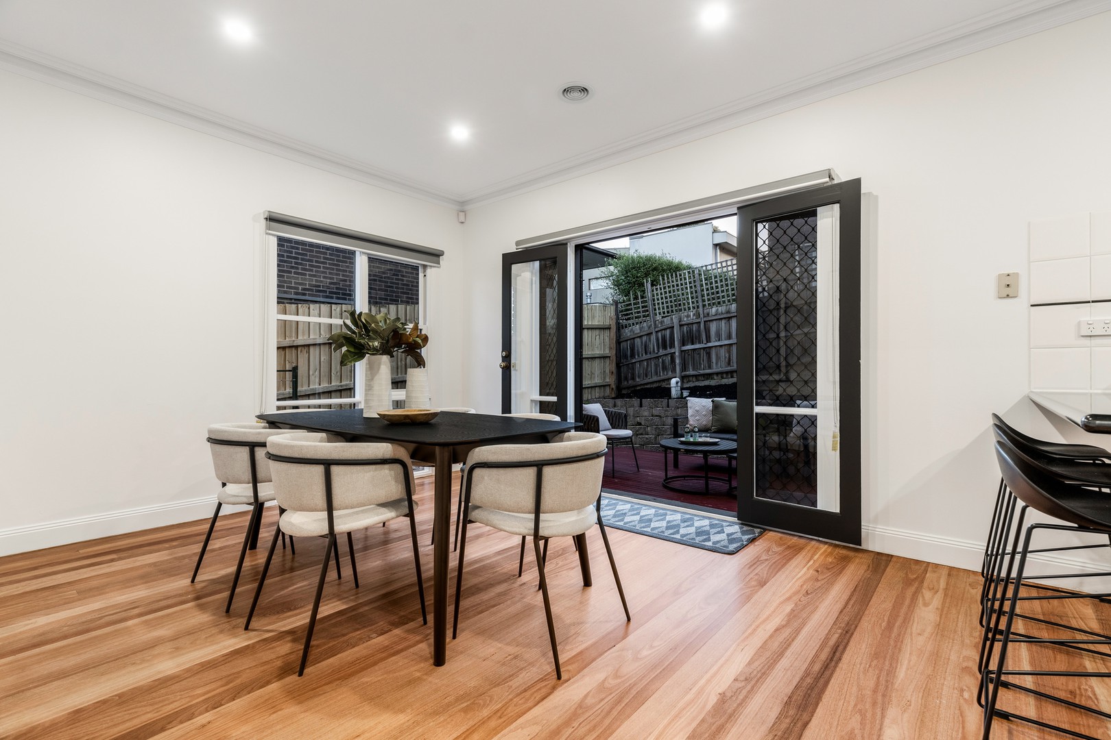28 Warrigal Road, Surrey Hills, VIC 3127, Surrey Hills - Thumbnail 4